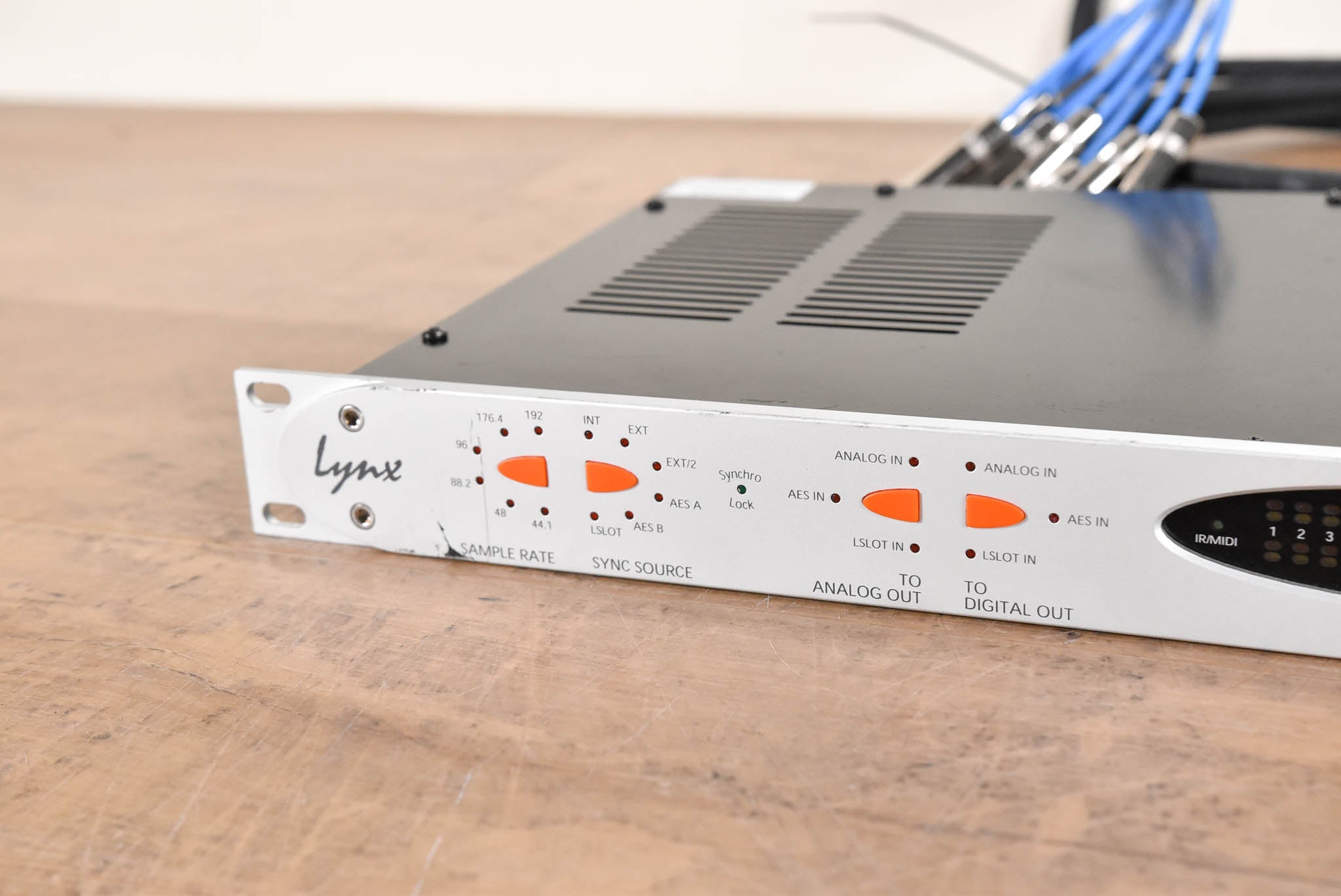 Lynx Studio Technology Aurora16-G 16 Channel A/D D/A Converter