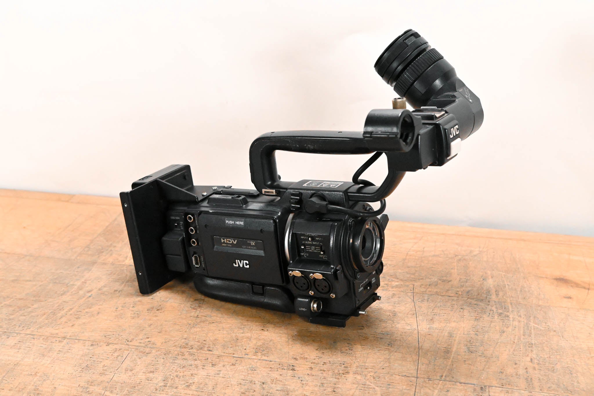 JVC GY-HD100 High Definition 3-CCD MiniDV Professional Camcorder