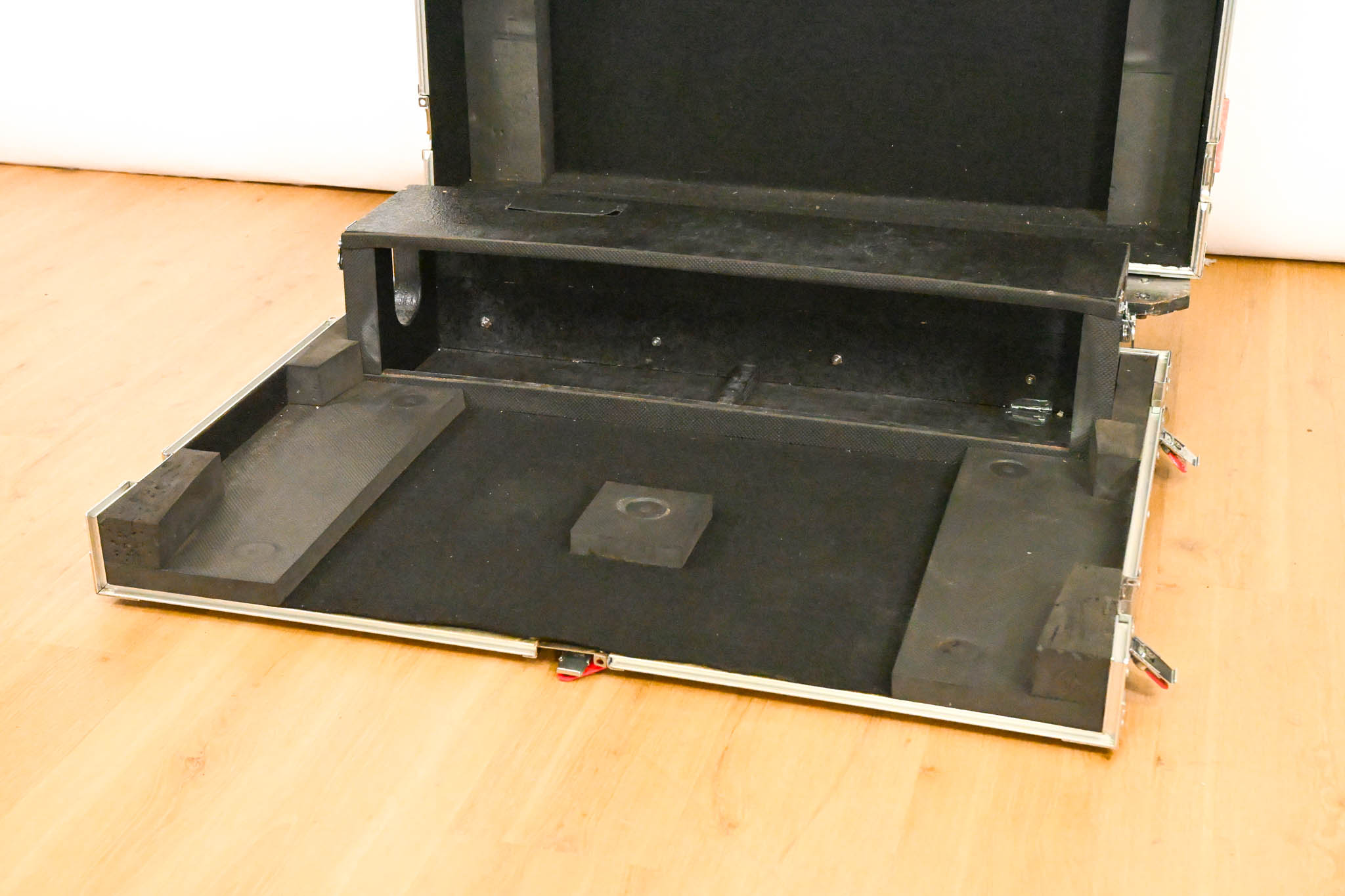 Gator Cases G-TOUR X32 ATA Flight Case for Behringer X32 w/ Doghouse