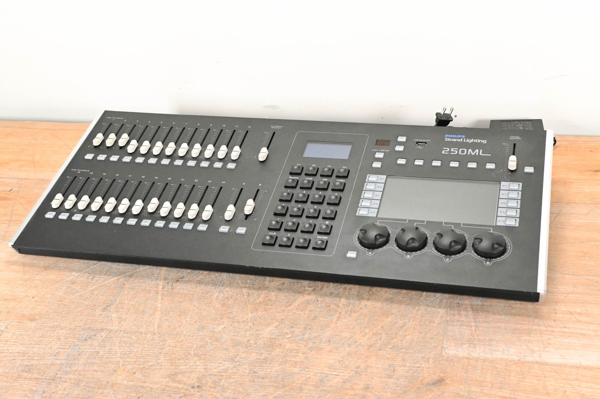 Philips Strand Lighting 250ML Lighting Control Console