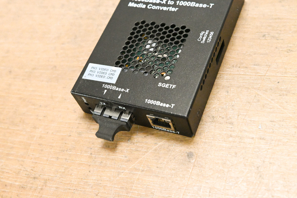 Transition Networks 1000Base-X to 1000Base-T Media Converter (NO PSU)