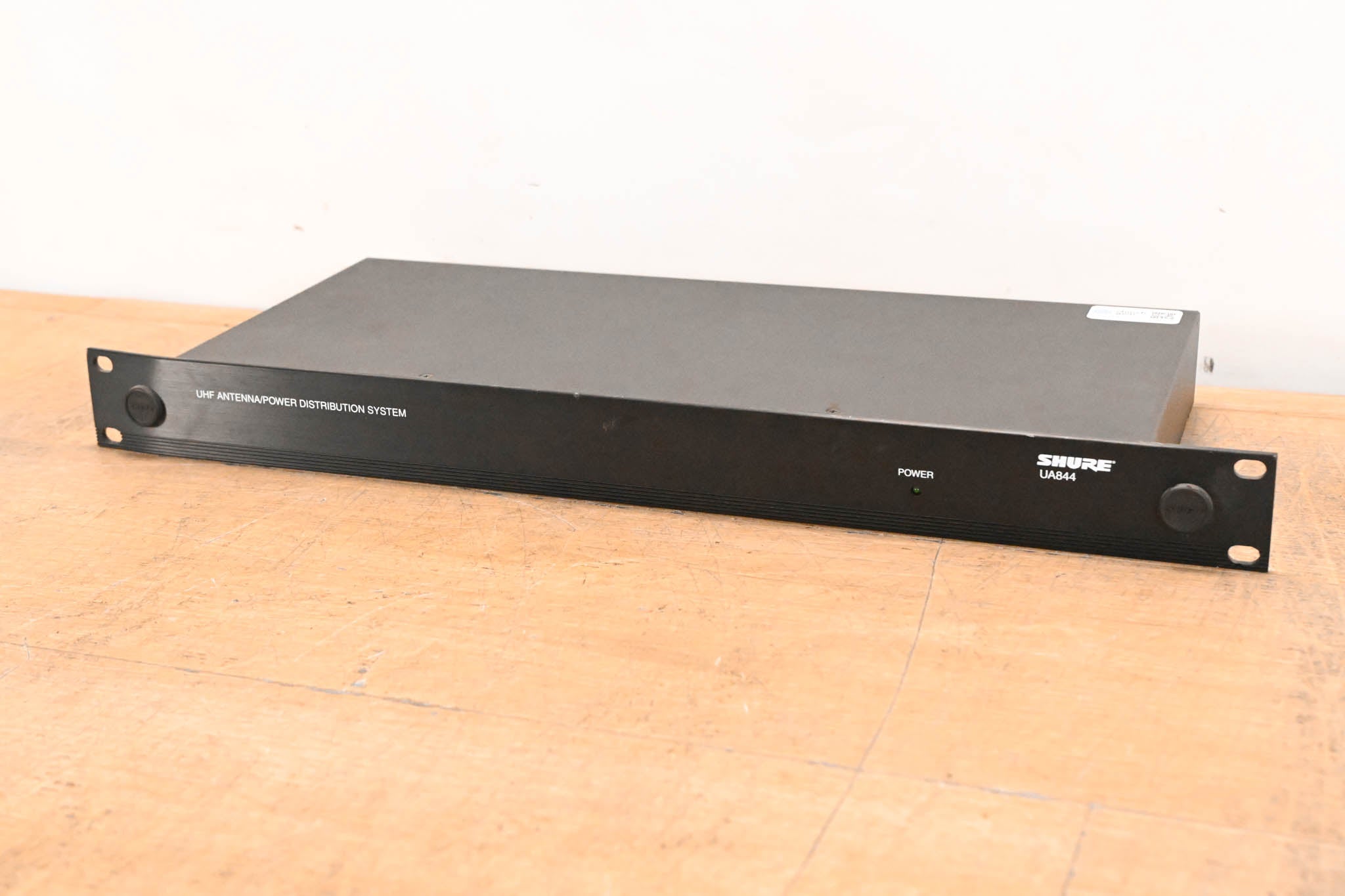 Shure UA844SWB Antenna Distribution System - 470-952 MHz (NO PSU)