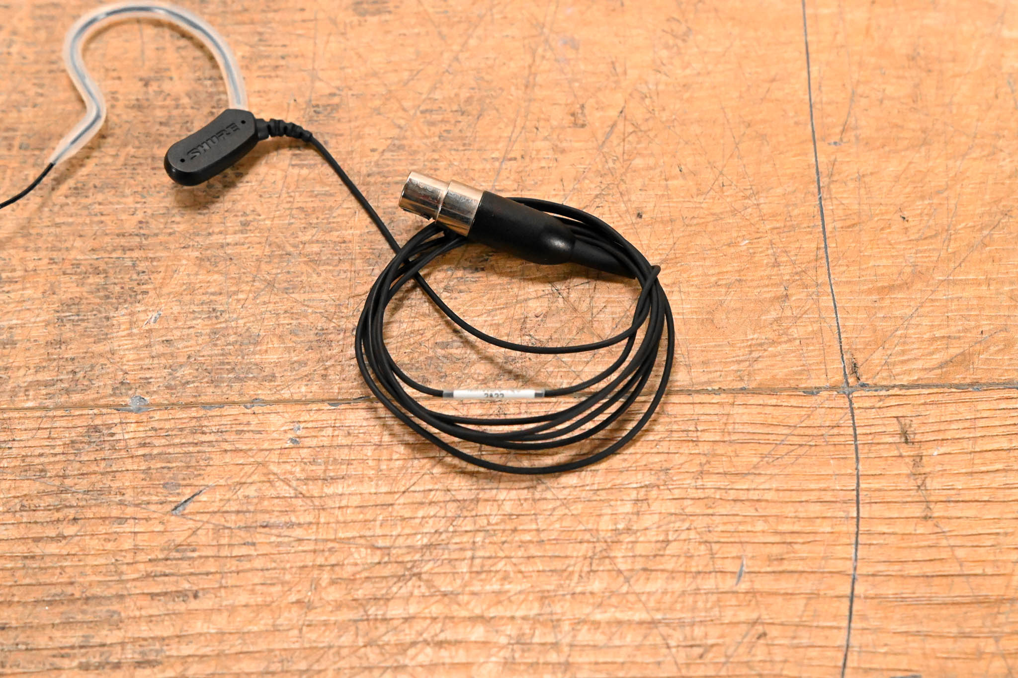 Shure MX153B/O-TQG Earset Headworn Microphone