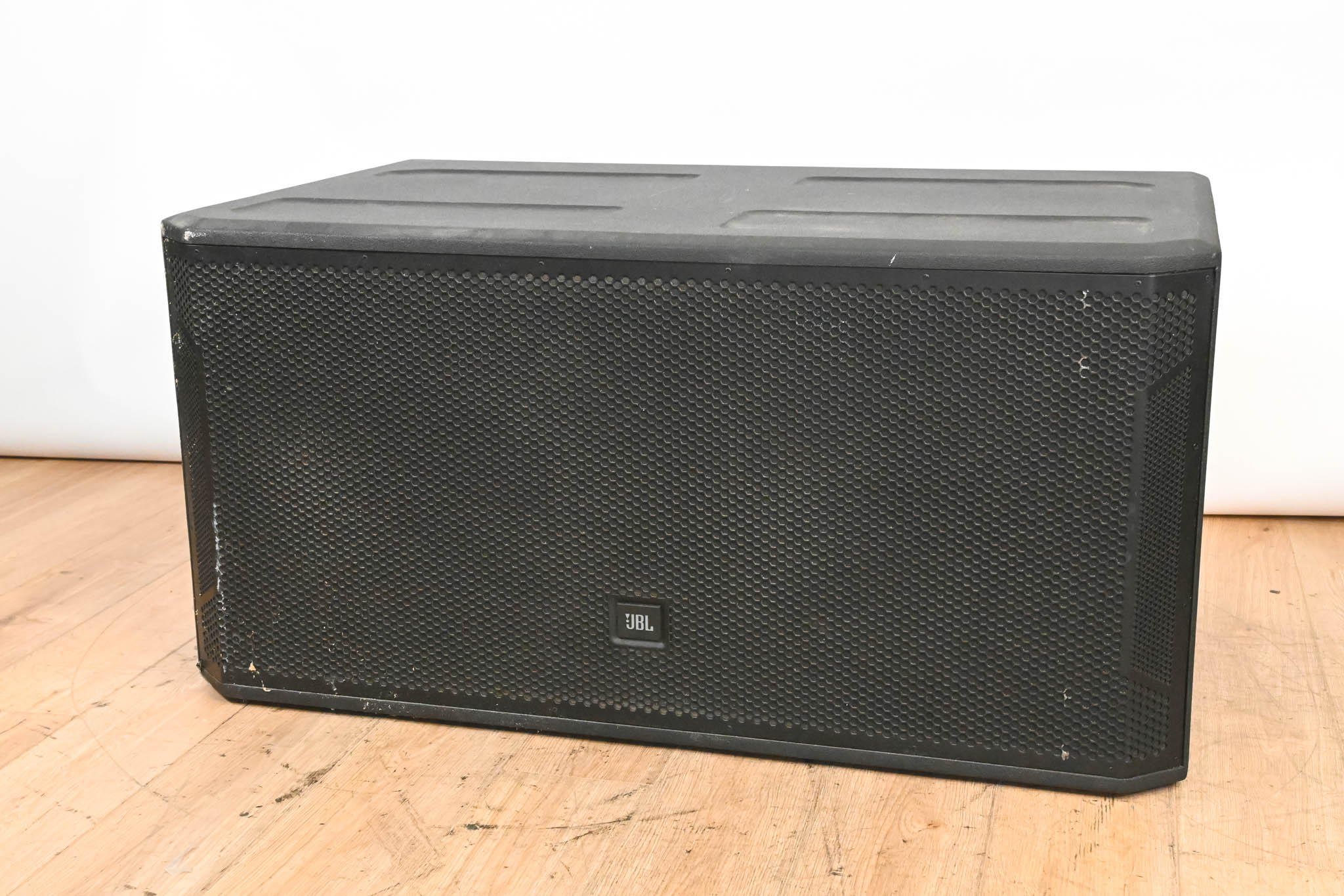 JBL STX828S Dual 18" Bass Reflex Subwoofer