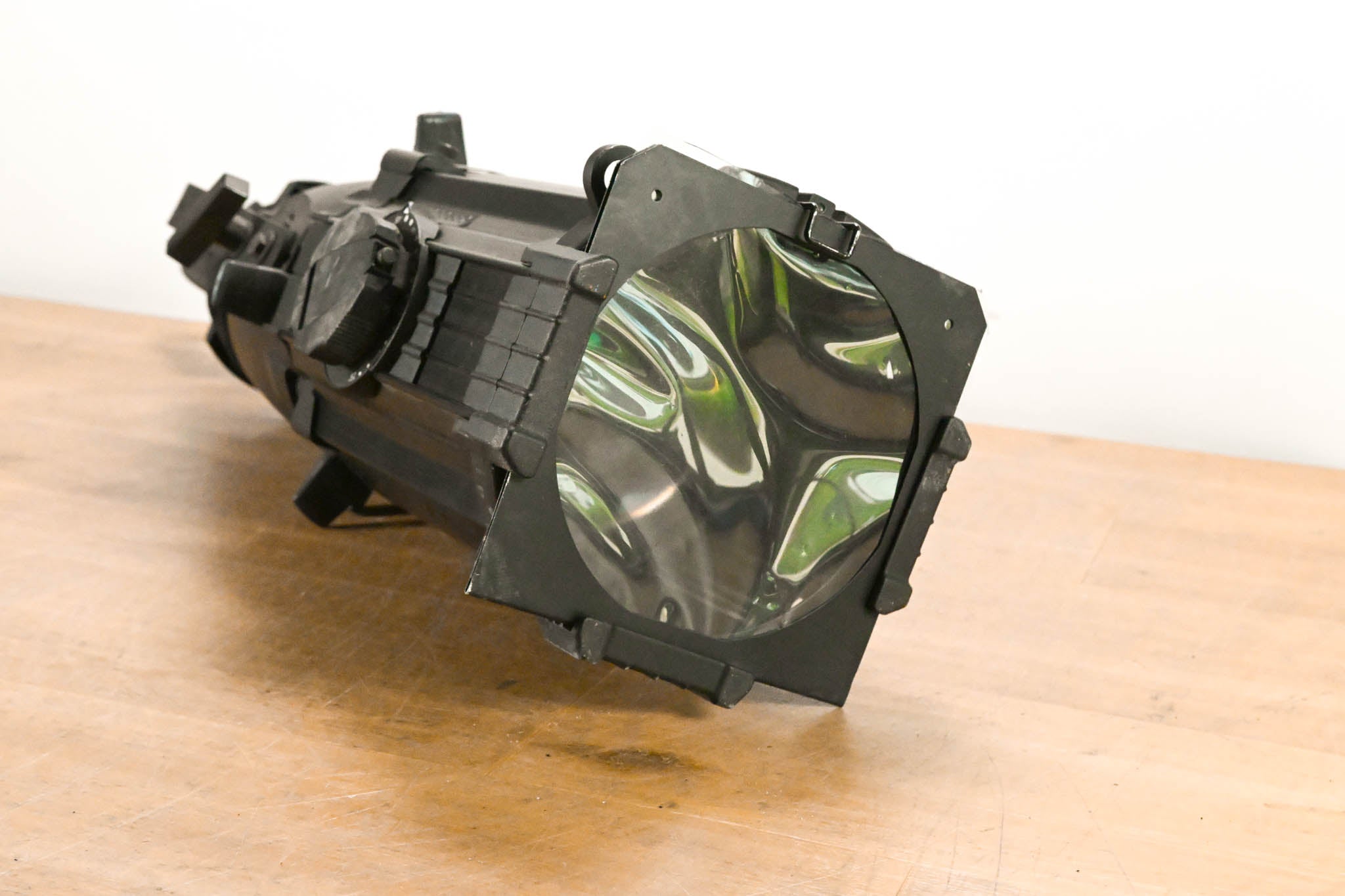 ETC Source Four Zoom 25-50 Degree 750 Ellipsoidal Light