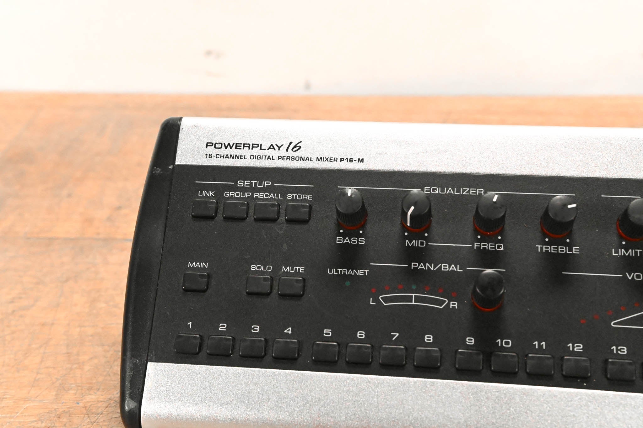 Behringer Powerplay P16-M 16-Channel Digital Personal Mixer