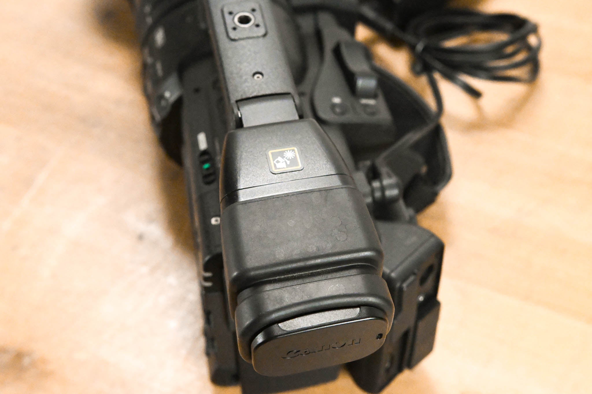 Canon XF305 Professional Camcorder
