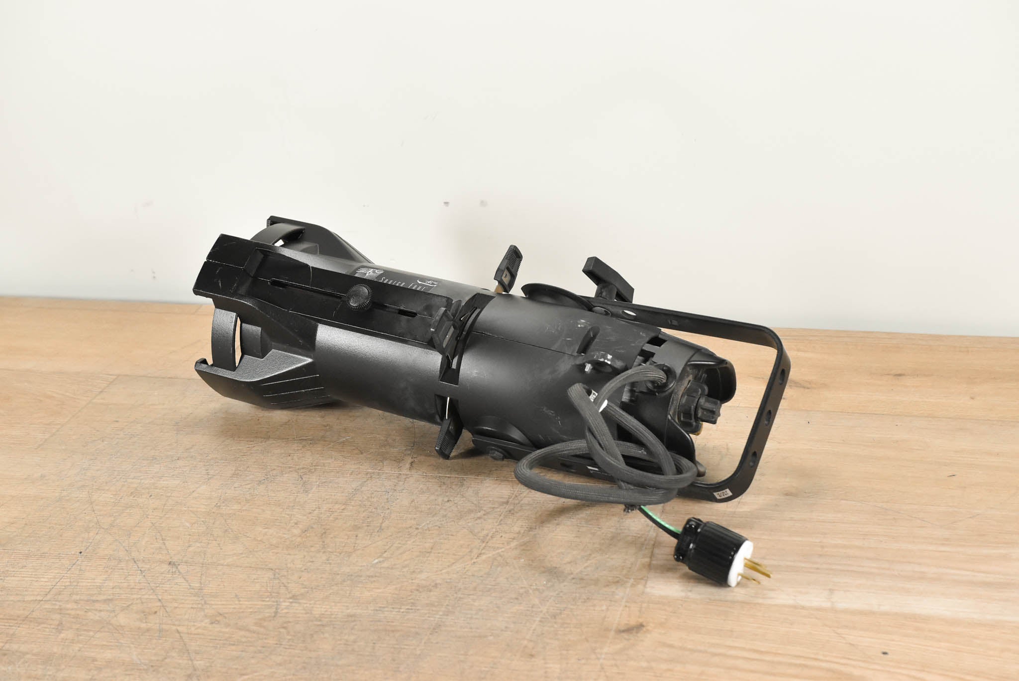 ETC Source Four Jr 26 Degree 575 Ellipsoidal Light