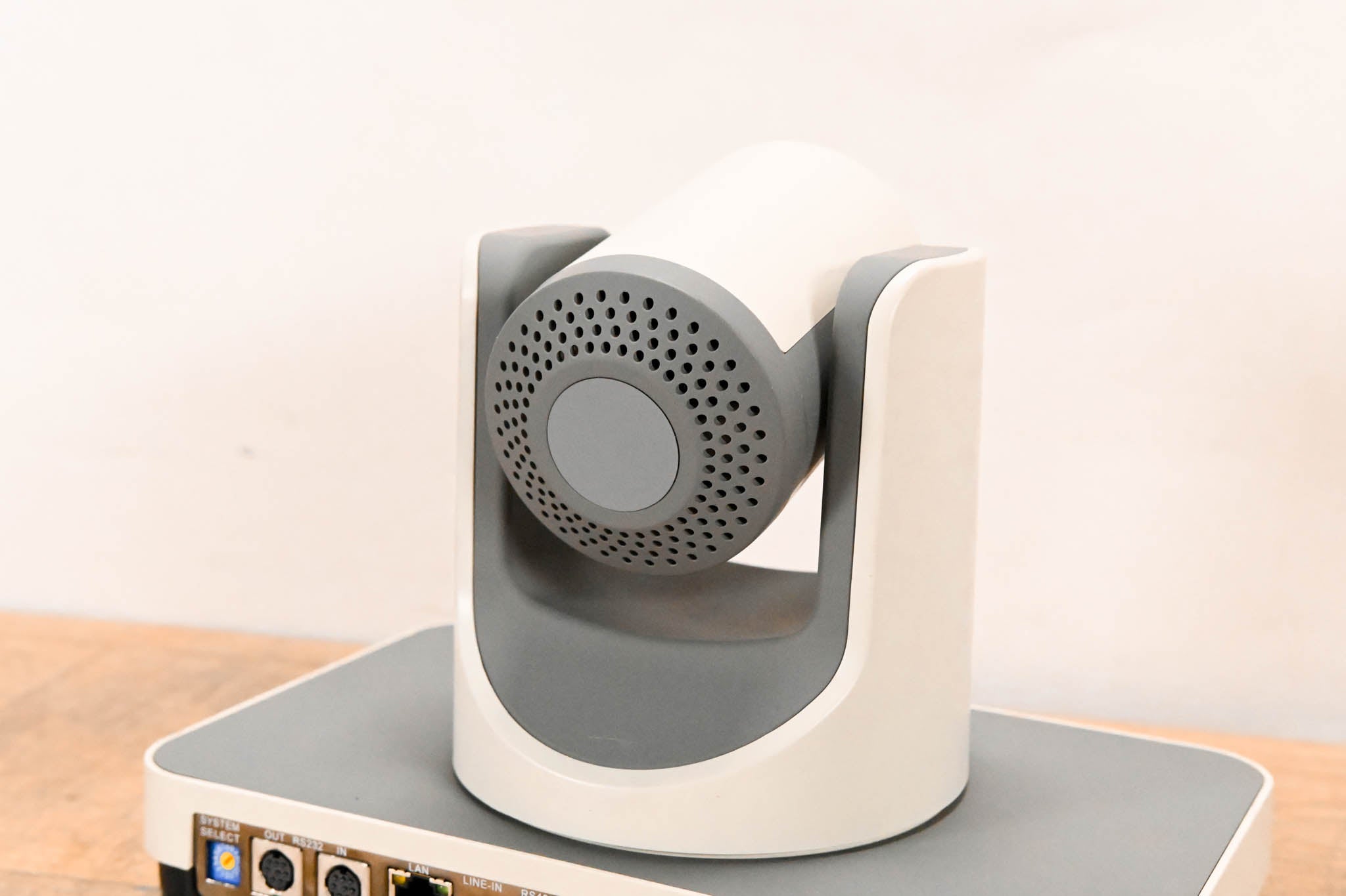 Avipas AV-1360 20x SDI/HDMI PTZ Camera (NO POWER SUPPLY)