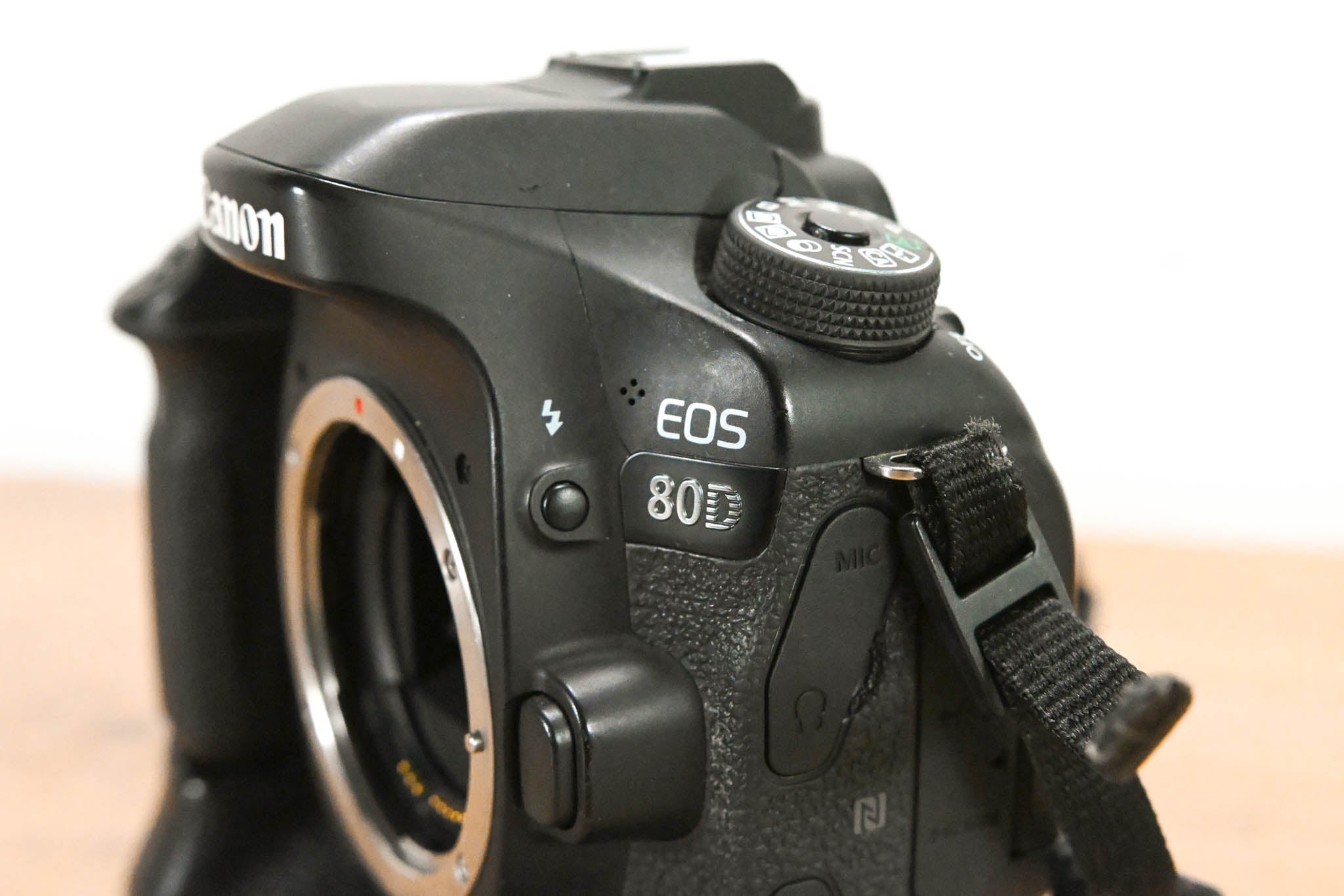 Canon EOS 80D DSLR Camera Body w/ Battery Grip
