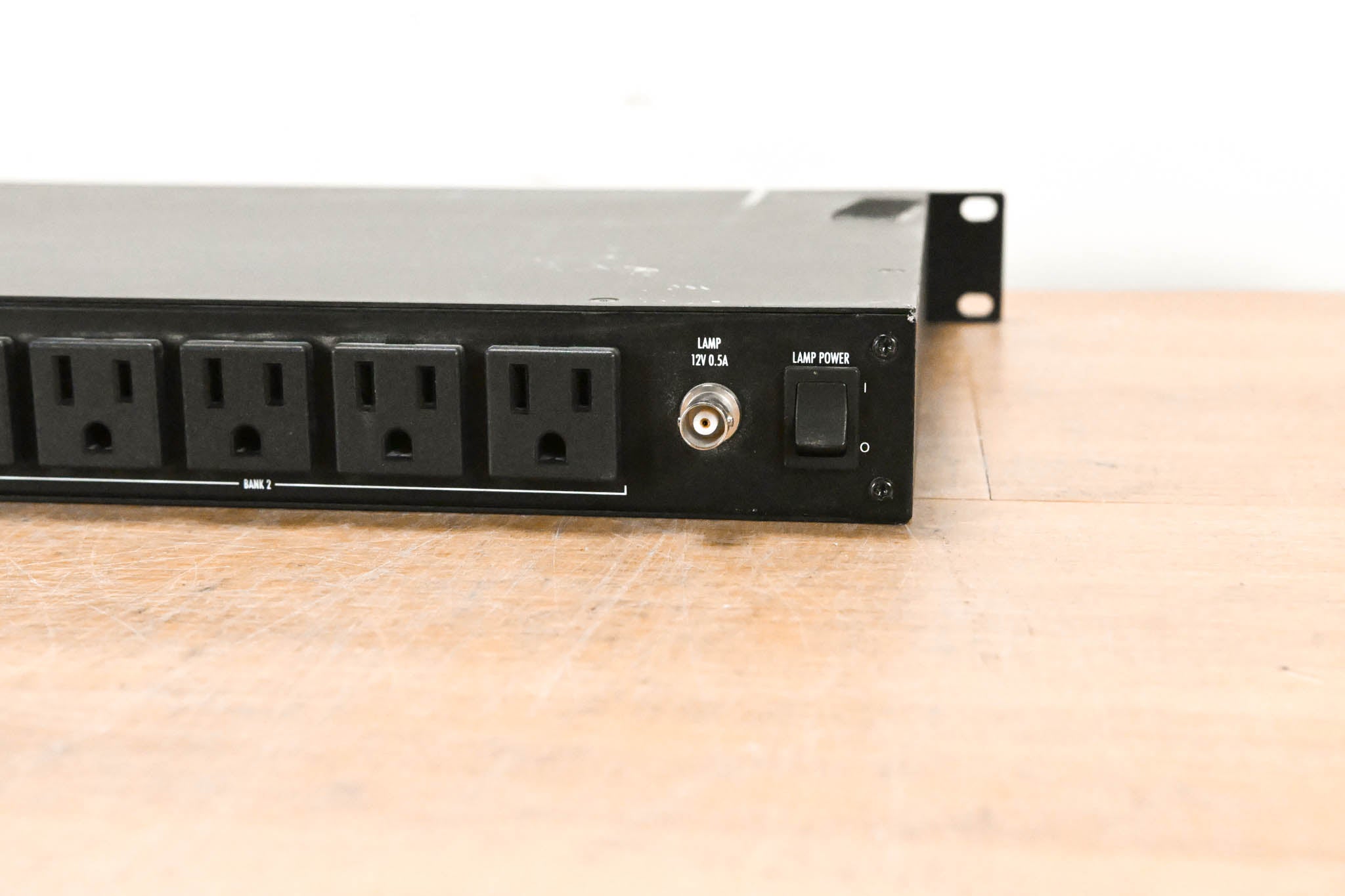Furman PL-PLUS DMC Power Conditioner with Voltmeter/Ammeter