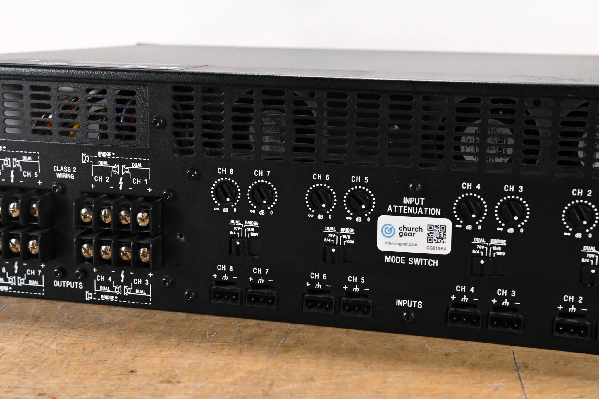 Crown CTs 8200 200W 8-Channel Power Amplifier