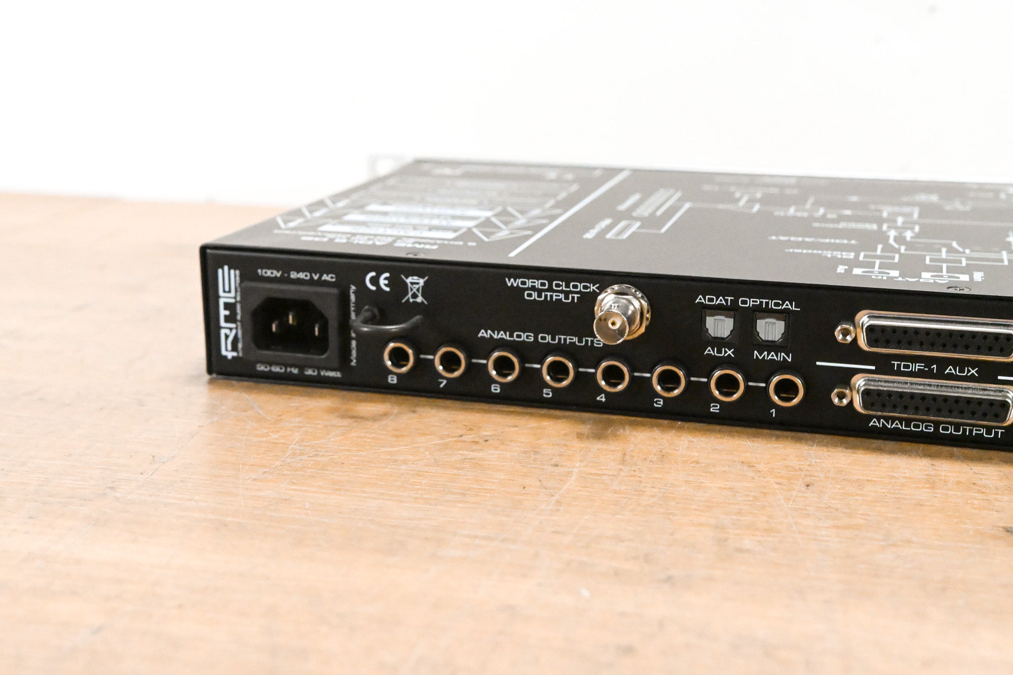 RME ADI-8 DS 8-Channel 96kHz AD/DA Converter