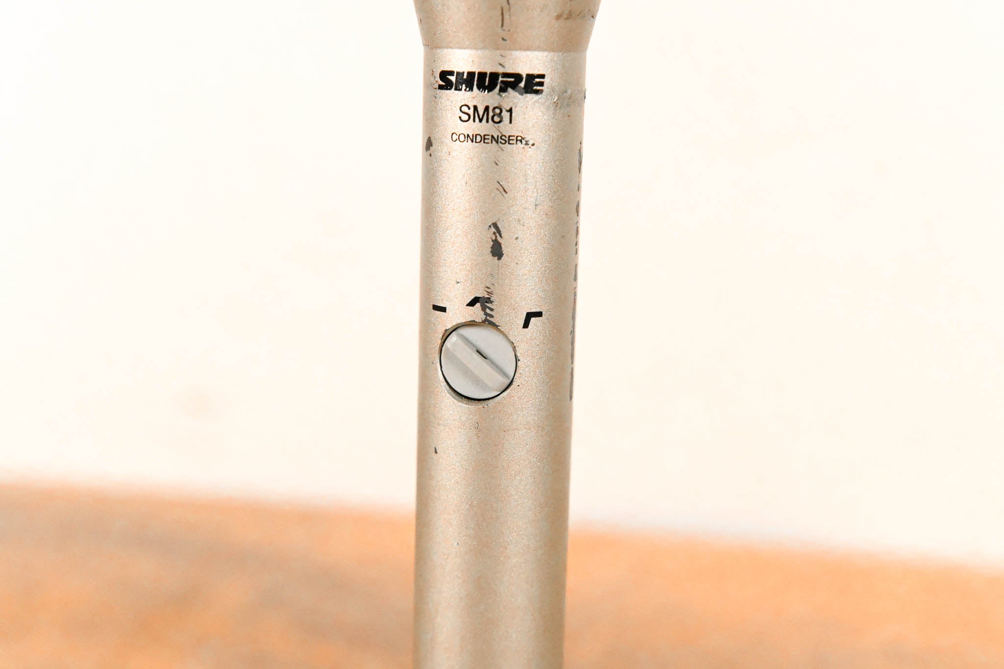 Shure SM81 Cardioid Condenser Microphone