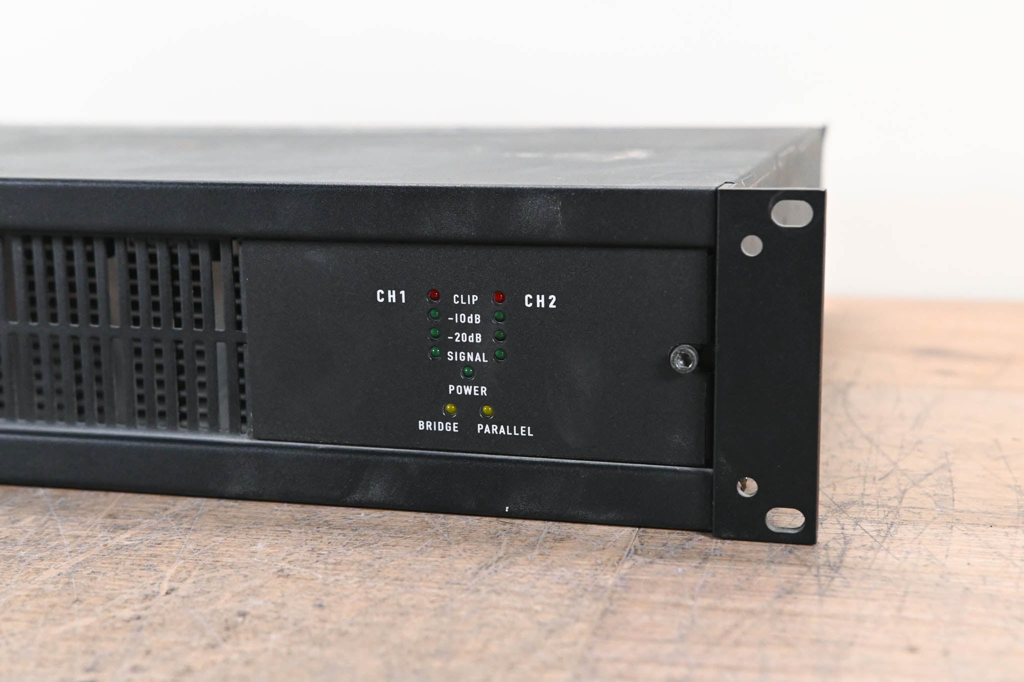 QSC CX902 2-Channel Power Amplifier