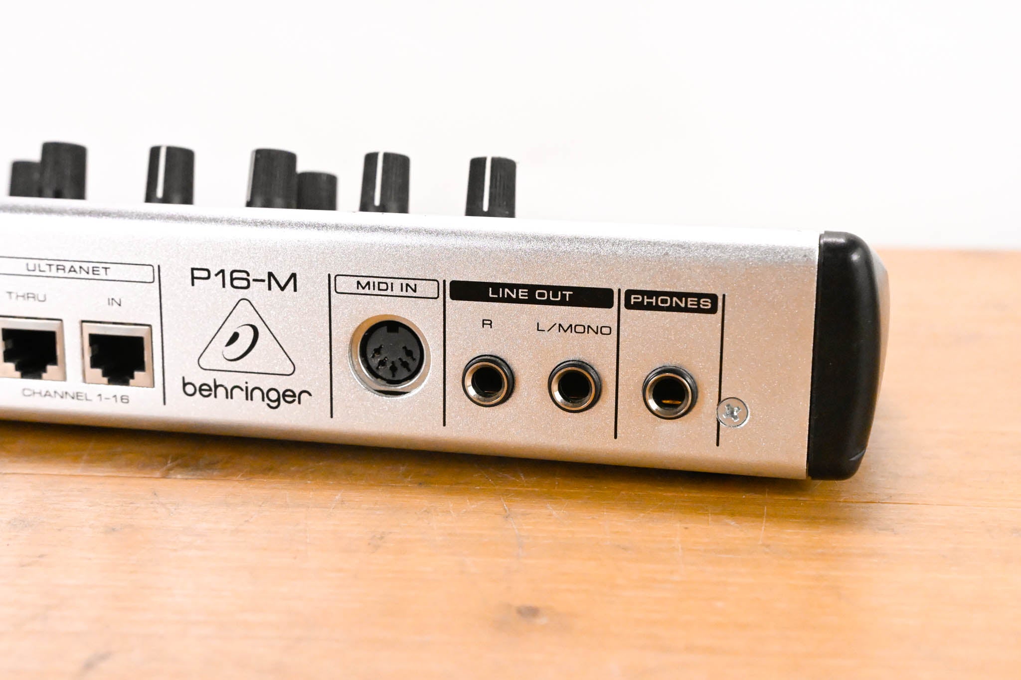 Behringer Powerplay P16-M 16-Channel Digital Personal Mixer