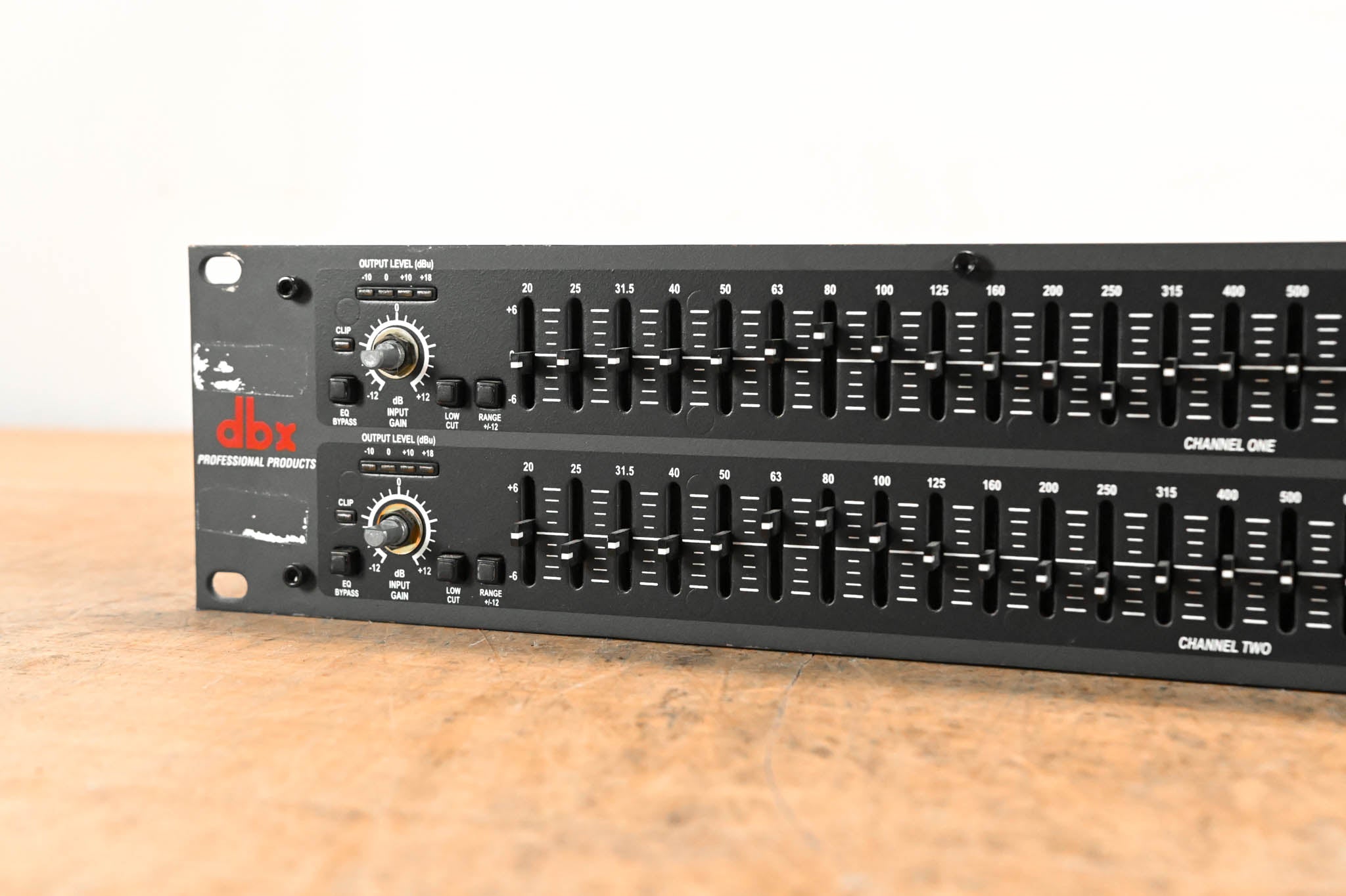 dbx 231 Dual-Channel 31-Band Graphic Equalizer