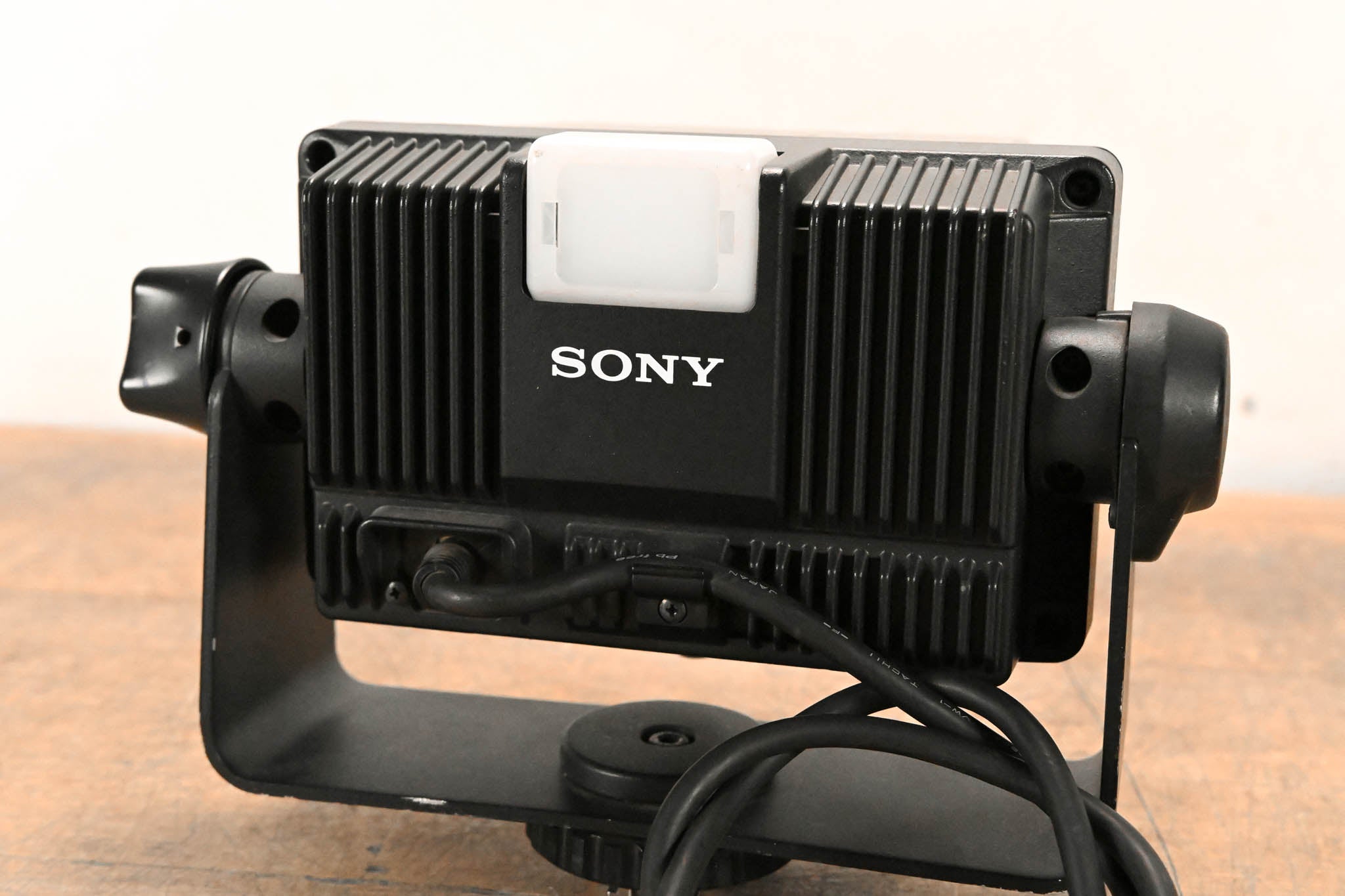 Sony DXF-C50WA 5-inch LCD Color Viewfinder for HXC-D70 SD/HD Camera