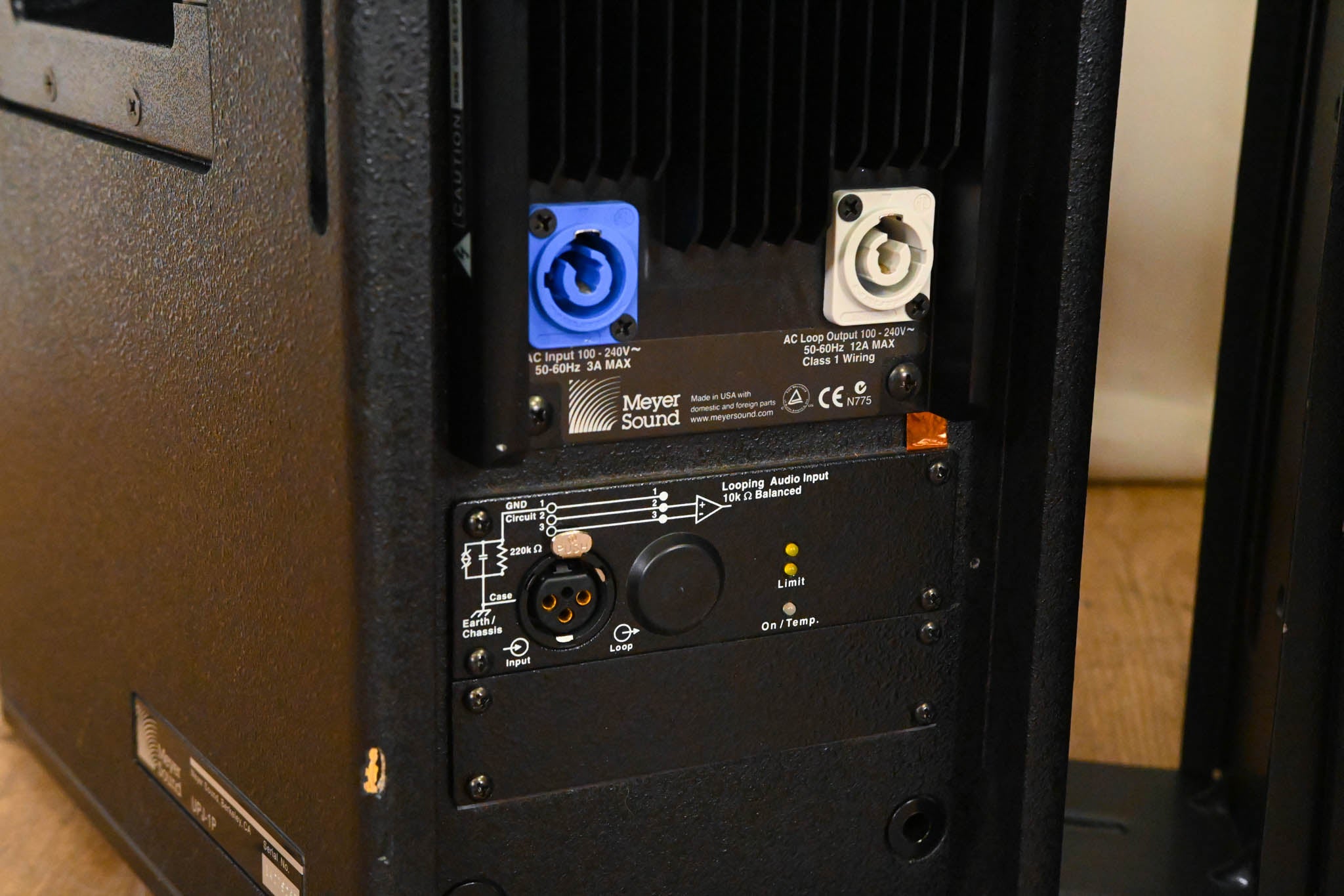 Meyer Sound UPJ-1P Compact VariO Loudspeaker (PAIR)