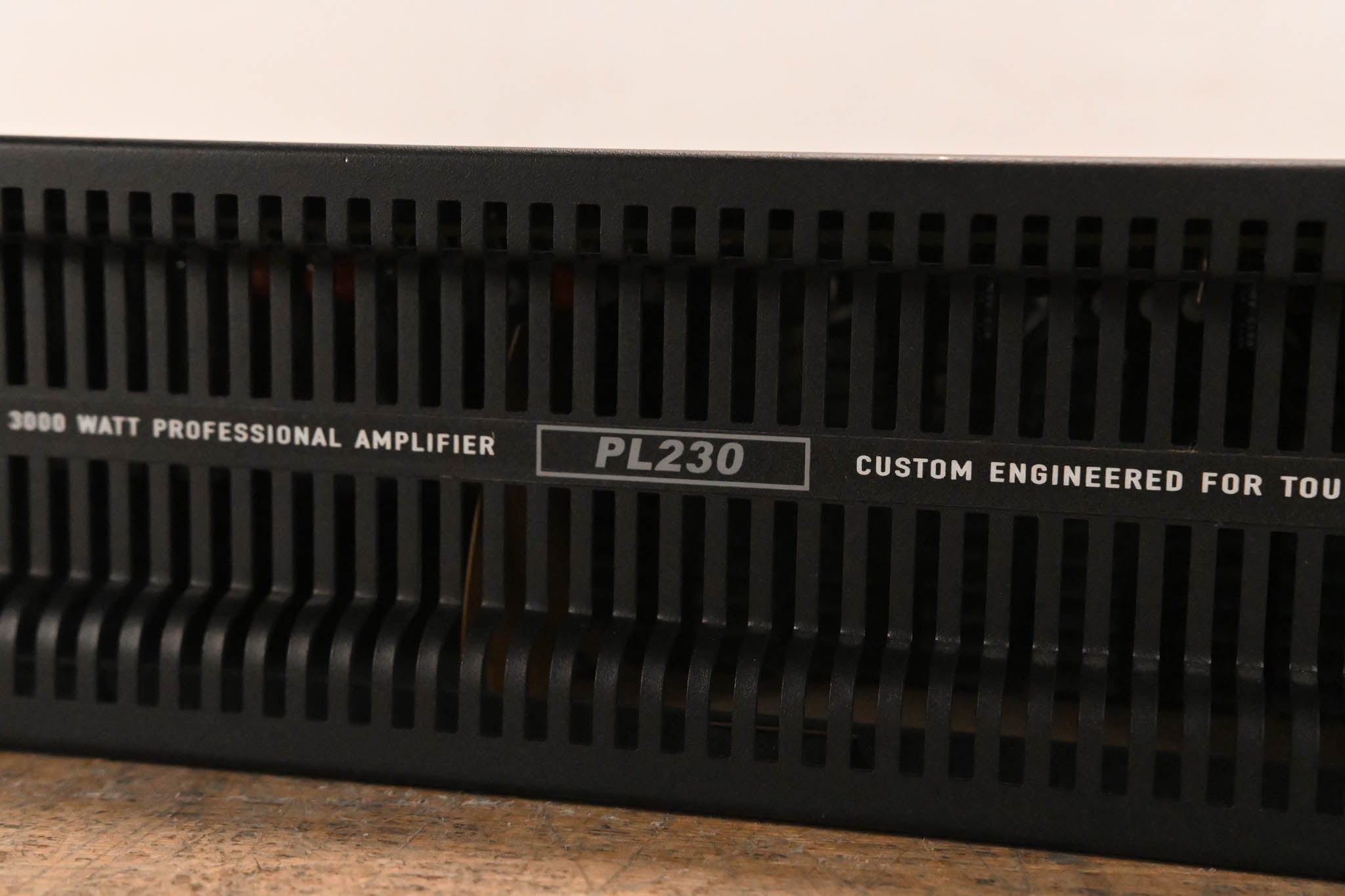 QSC PL230 PowerLight 2 Series 2-Channel 1500W Power Amplifier