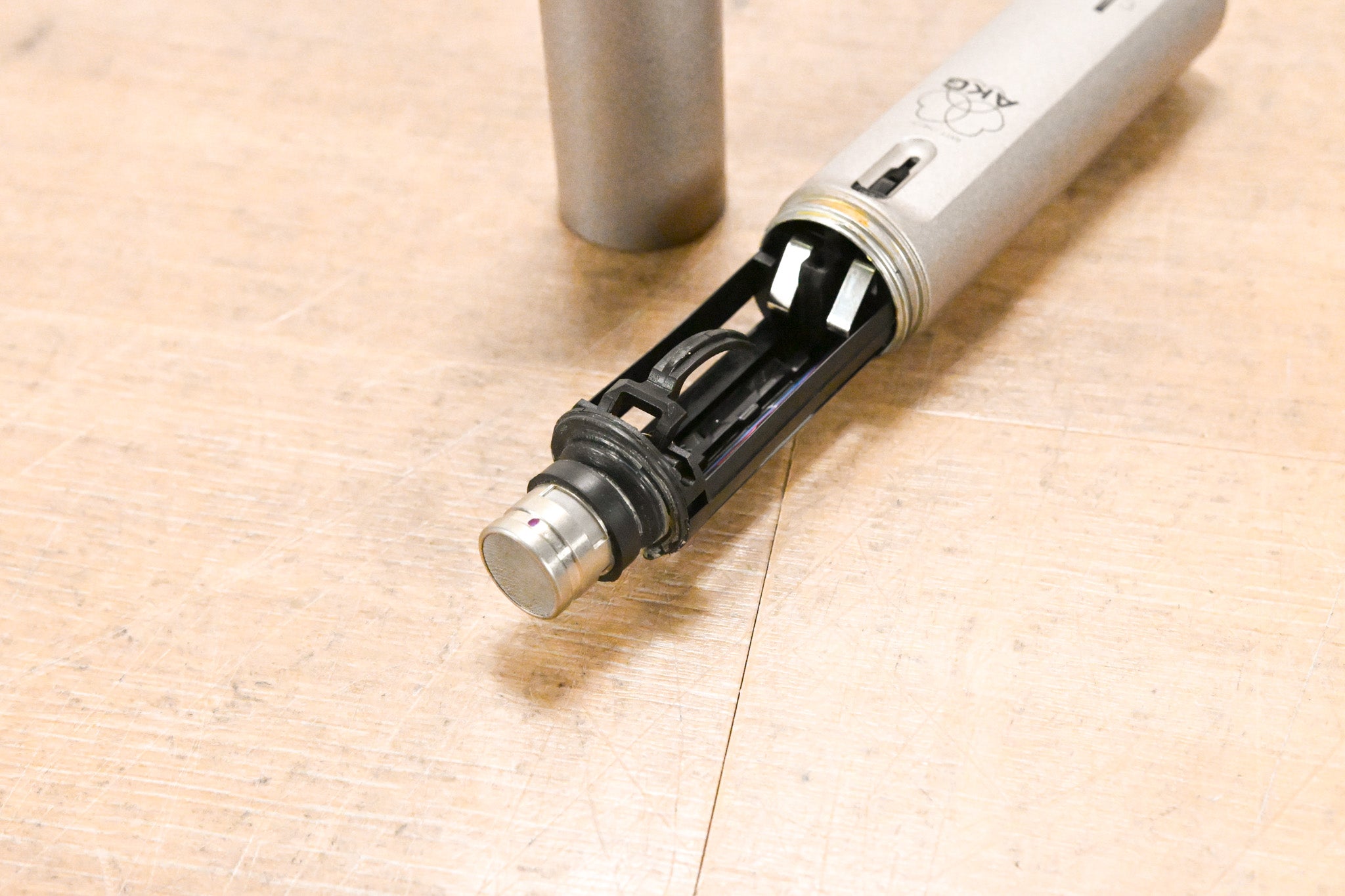 AKG C1000 S Small-Diaphragm Condenser Microphone