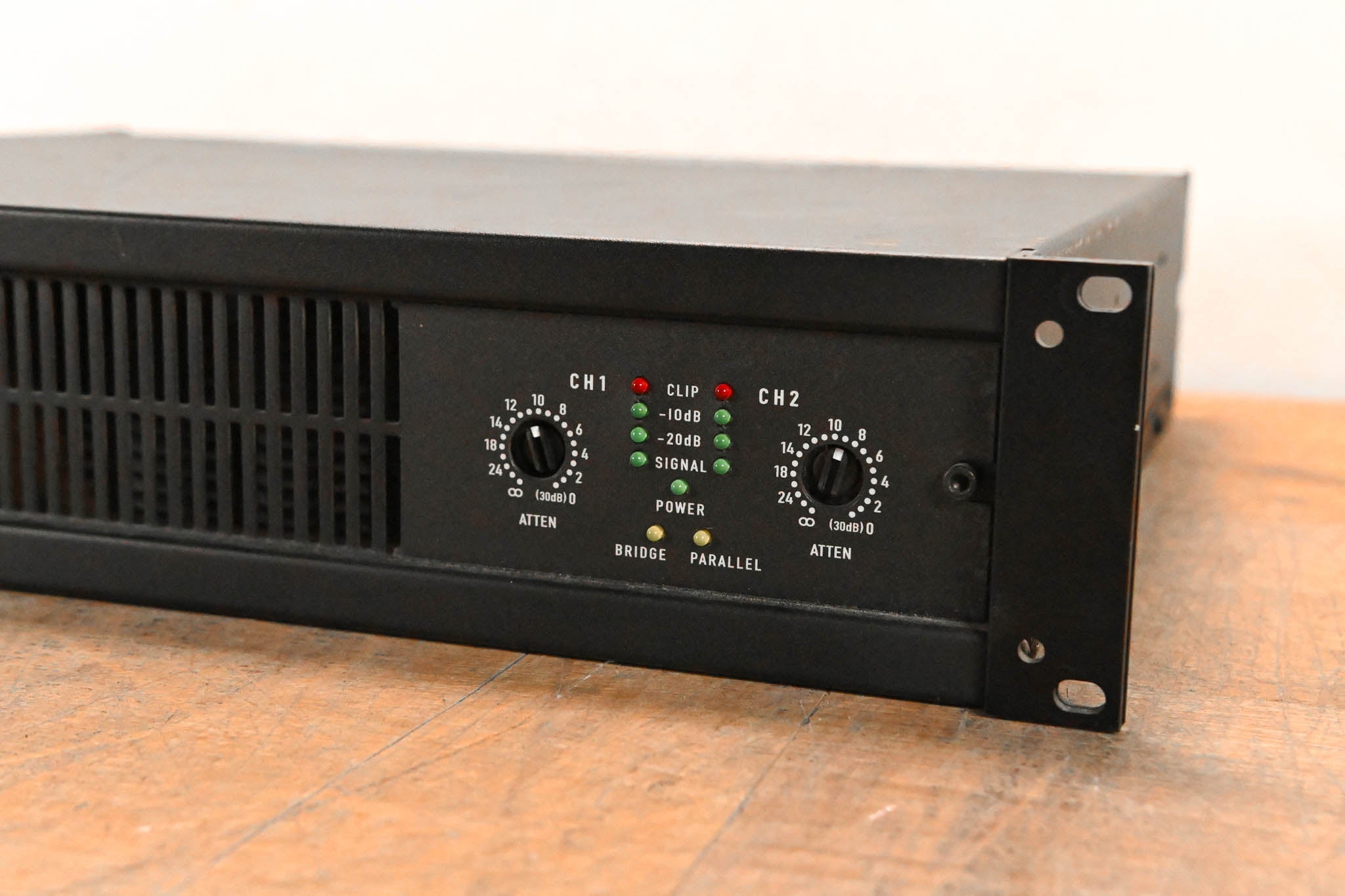QSC CX302 2-Channel Power Amplifier