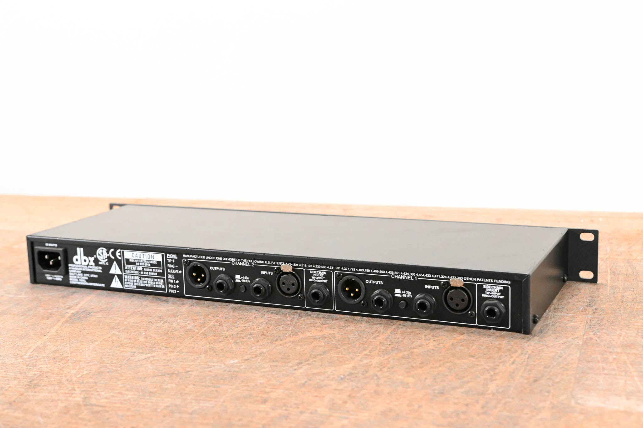 dbx 166XL 2-Channel Compressor/Limiter/Gate