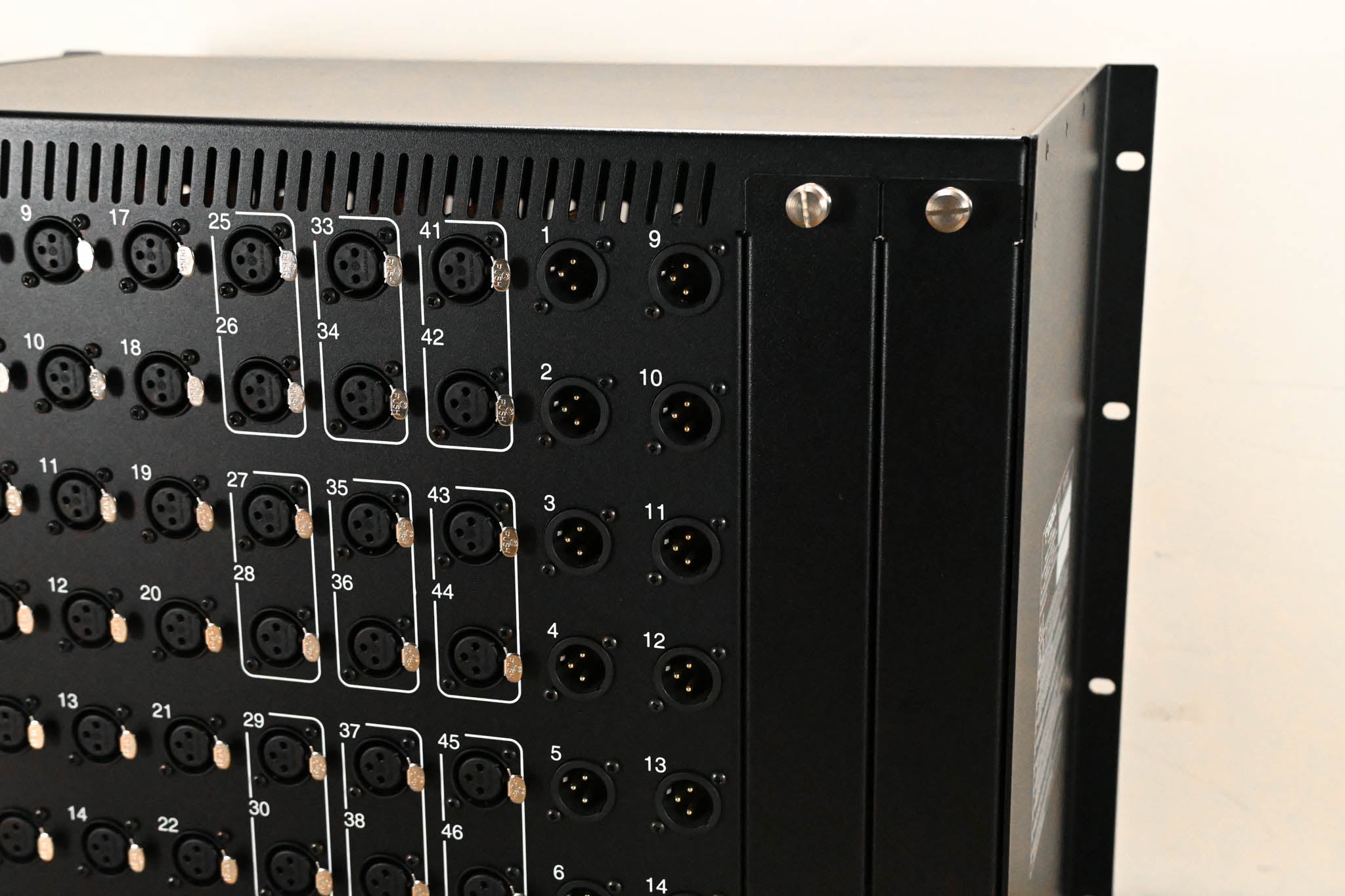 DiGiCo D2-Rack 48-Input, 16-Output Digital Stage Box