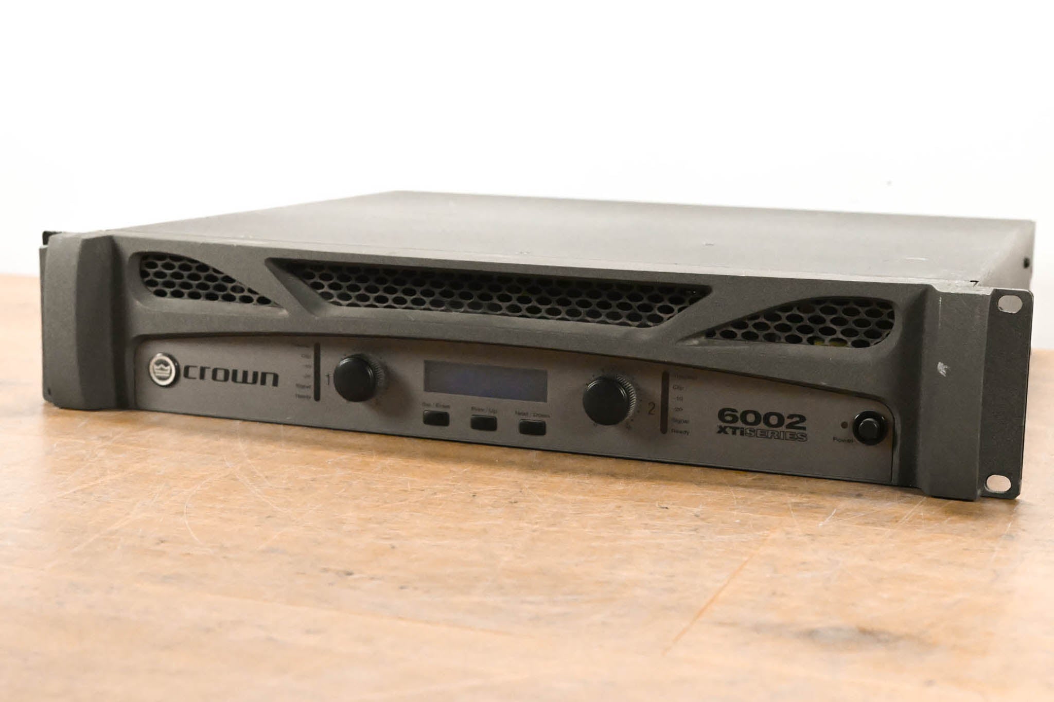 Crown XTi 6002 Two-Channel, 2100W @ 4Ω Power Amplifier