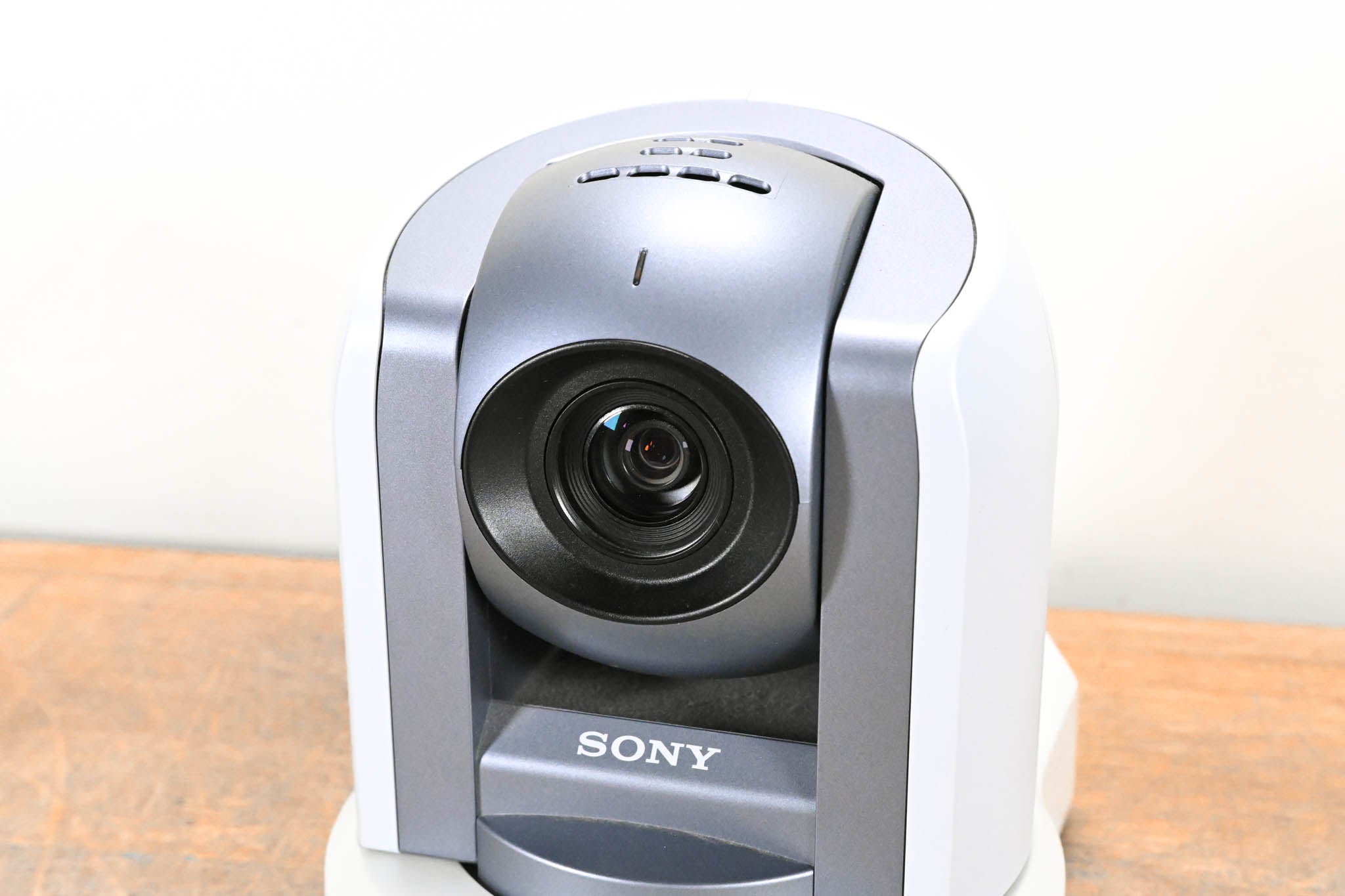 Sony BRC-300 1/4" 3-CCD PTZ Color Video Camera