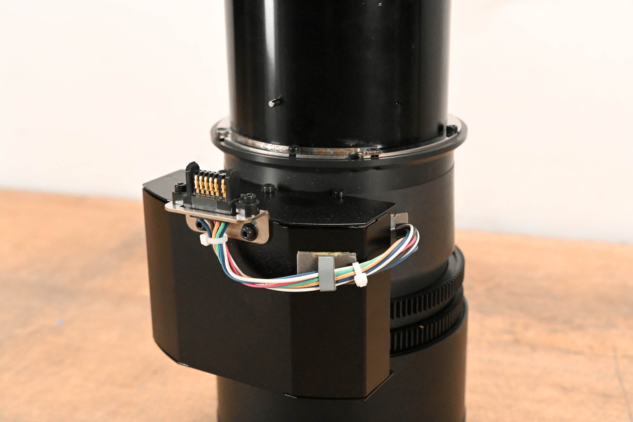 Digital Projection 105-612A SXGA+ 2.8-4.5:1 1080p 2.56-4.16:1 Zoom Lens