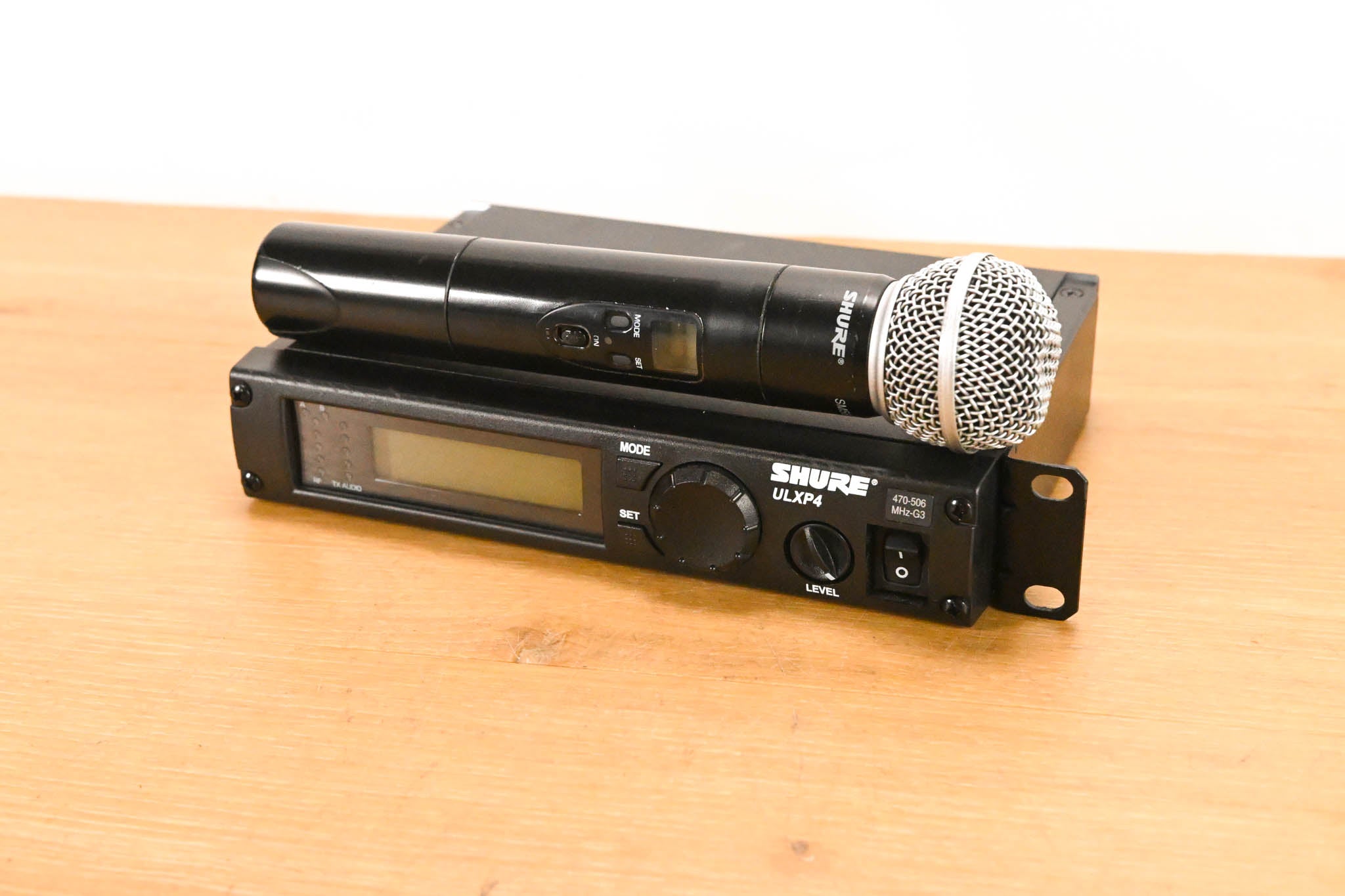 Shure ULXP24/58 Handheld Wireless System - G3 Band (NO POWER SUPPLY)
