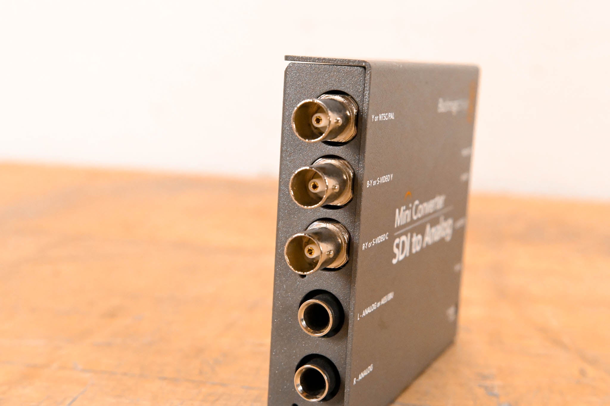 Blackmagic Design Mini Converter SDI to Analog (NO POWER SUPPLY)