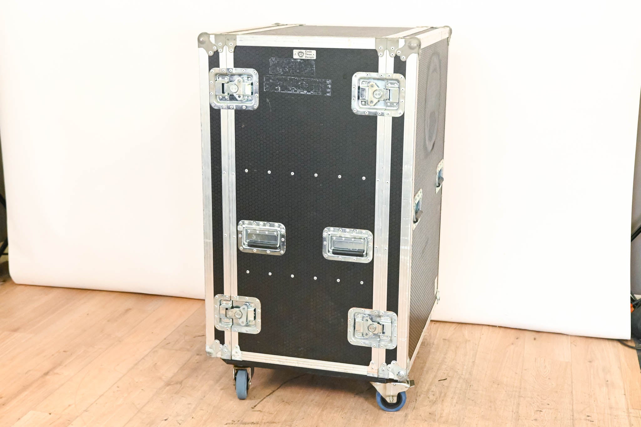 Circle Three Designs Custom Road Case 6RU, with 10" space and 9" space