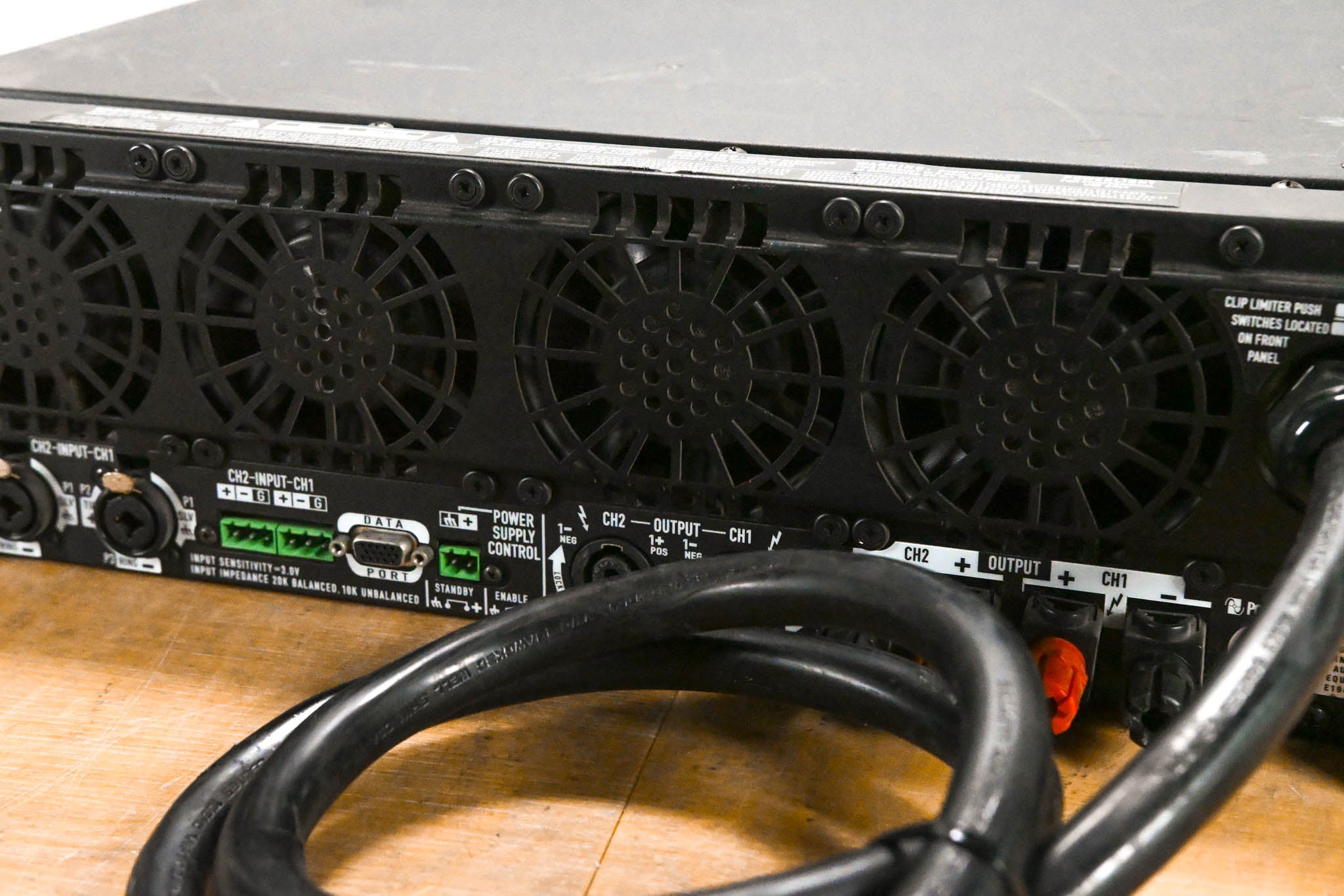 QSC PowerLight 6.0 II 2-channel Power Amplifier
