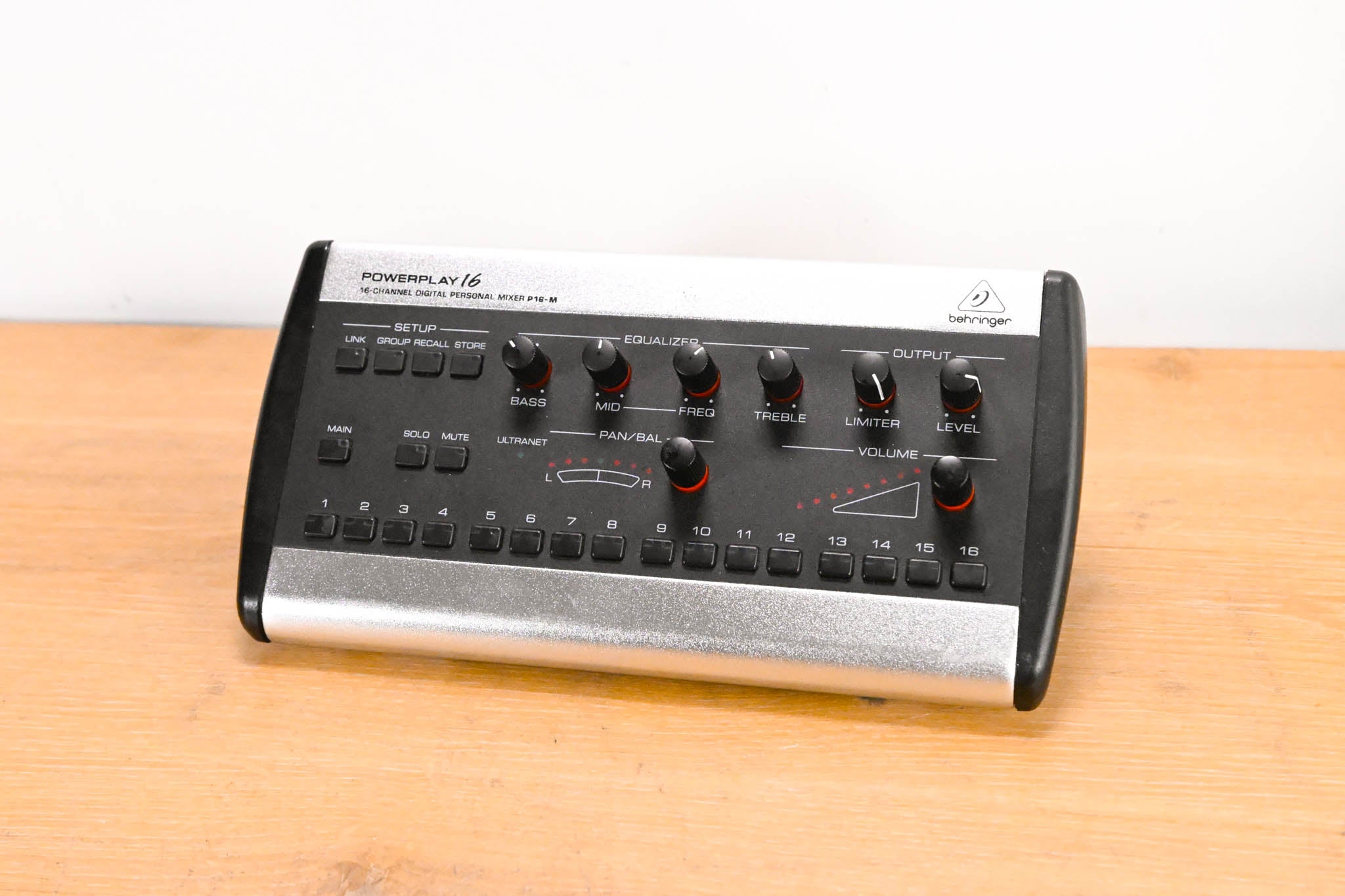 Behringer Powerplay P16-M 16-Channel Digital Personal Mixer