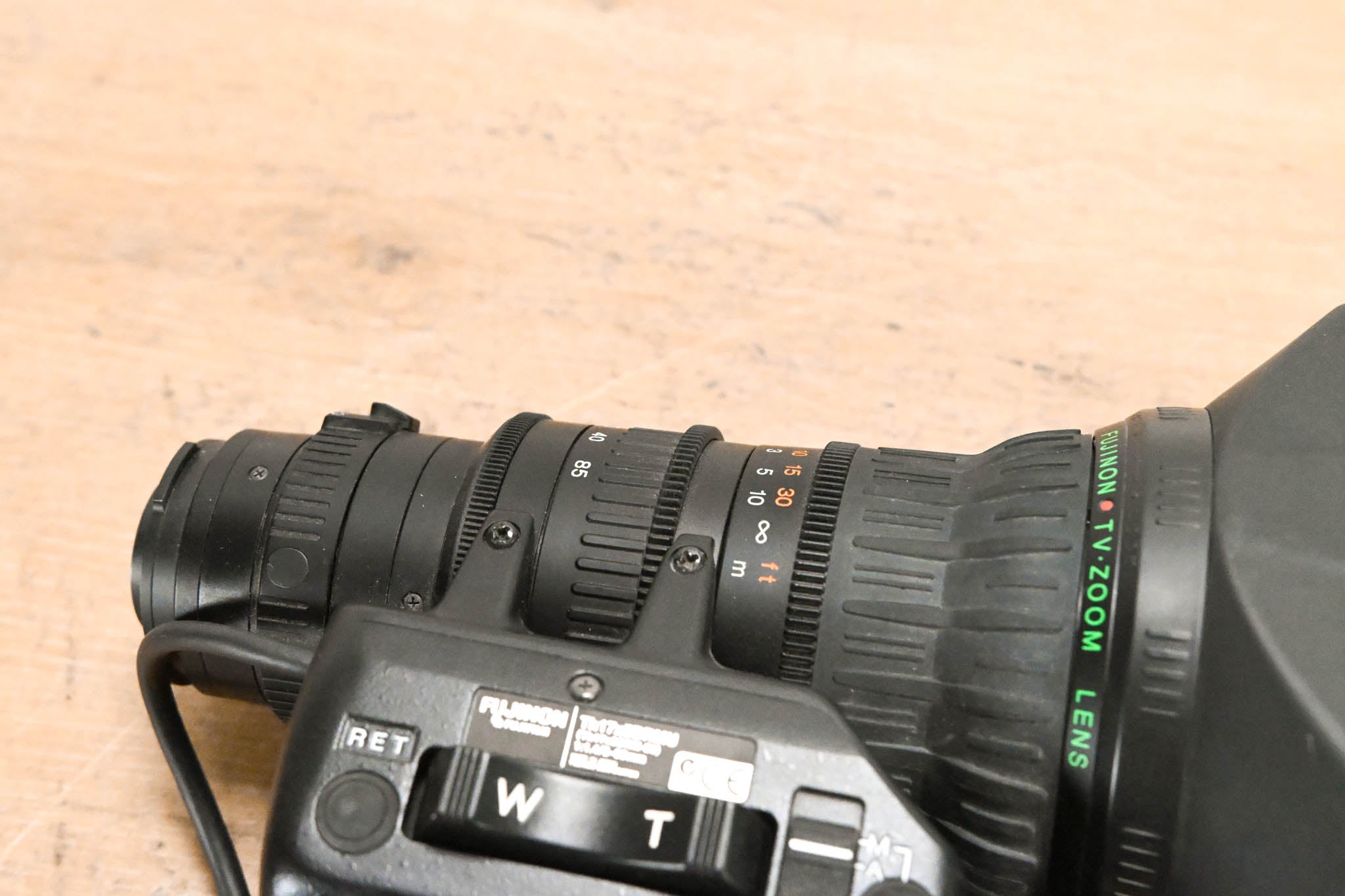 Fujinon Th17x5BRMU Broadcast Zoom Lens - 1:1.4/5-85mm