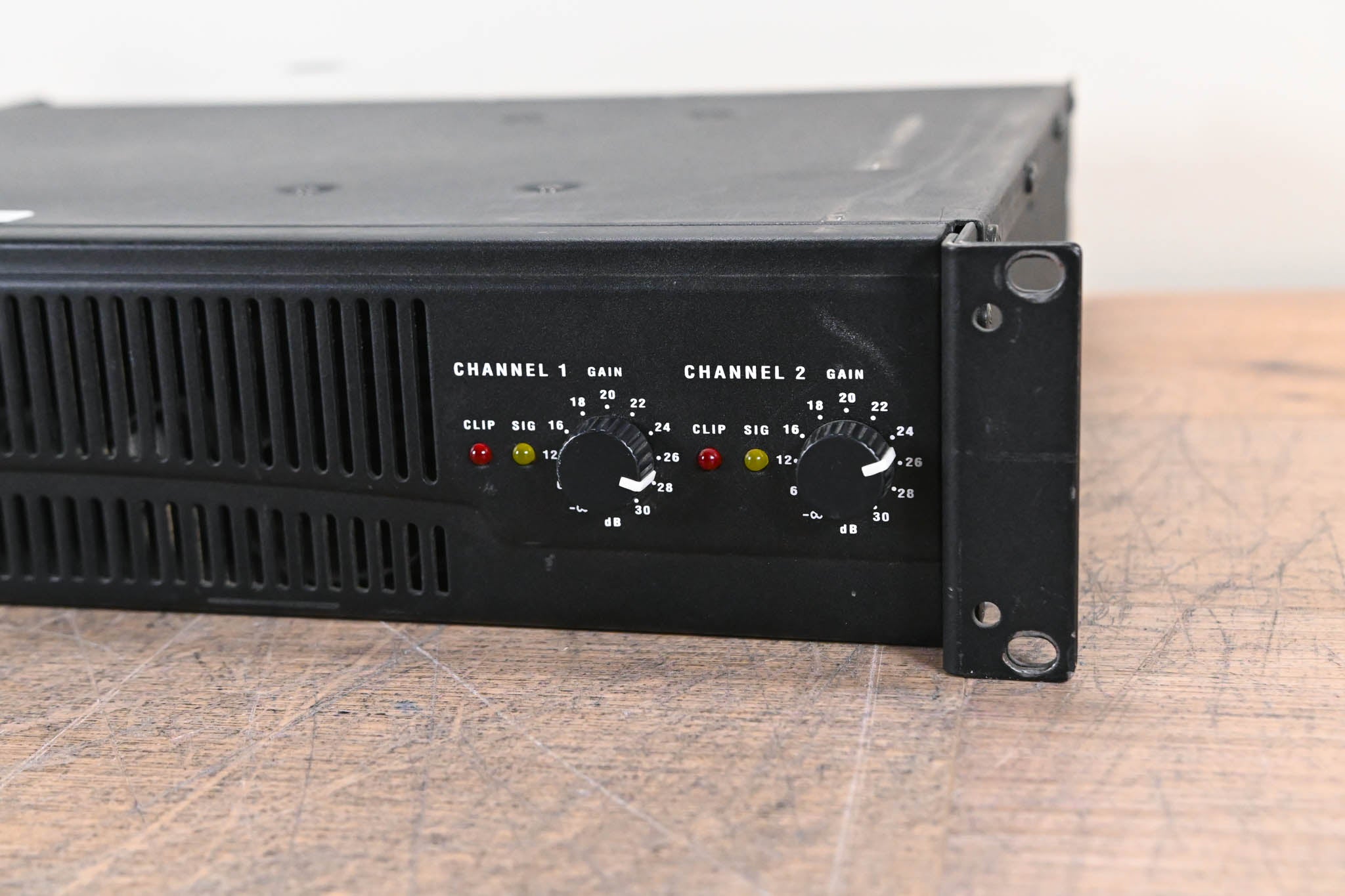 QSC RMX850 2-Channel Power Amplifier