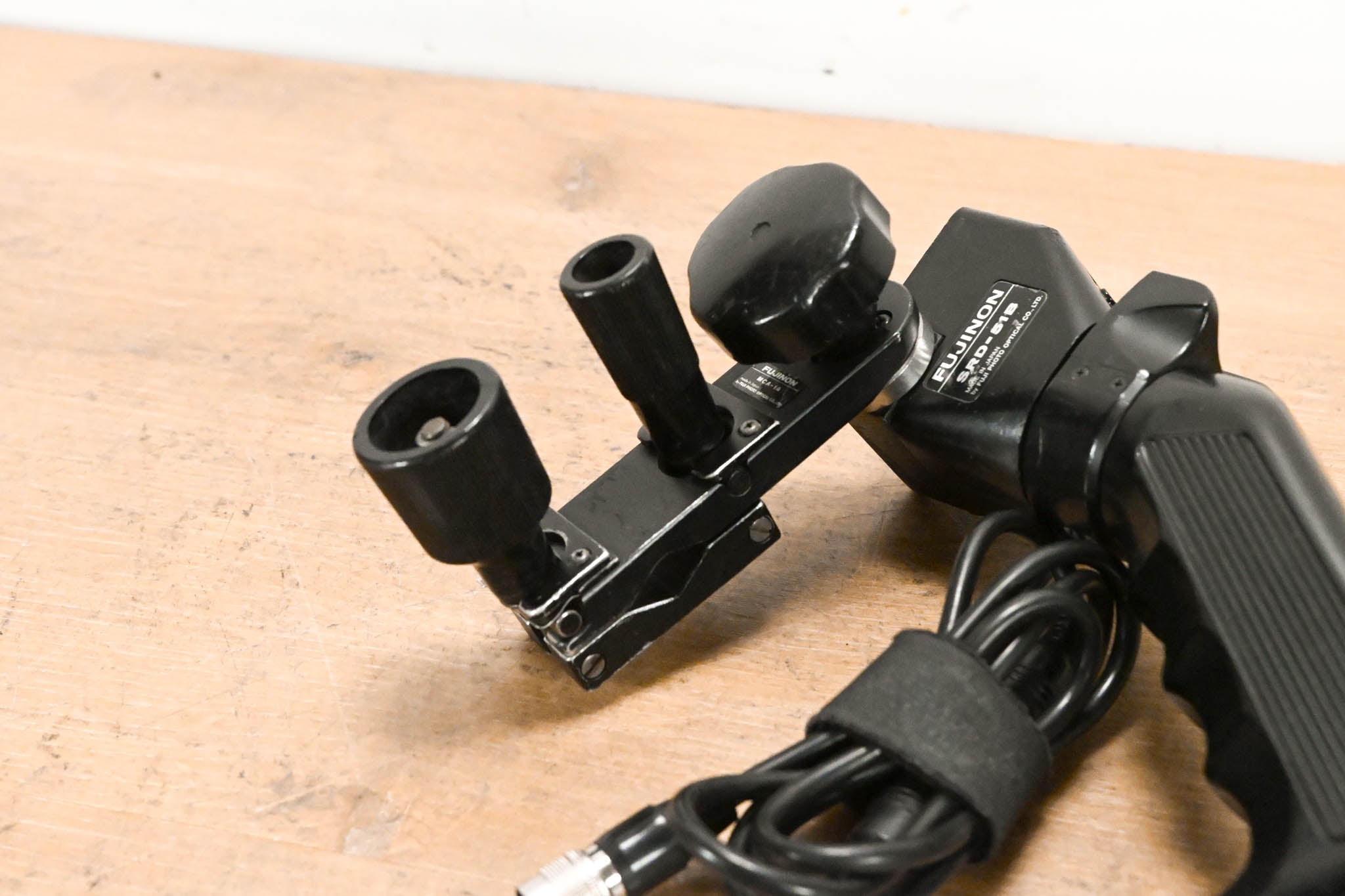 Fujinon SRD-51B Zoom Controller with MCA-1A Mounting Clamp