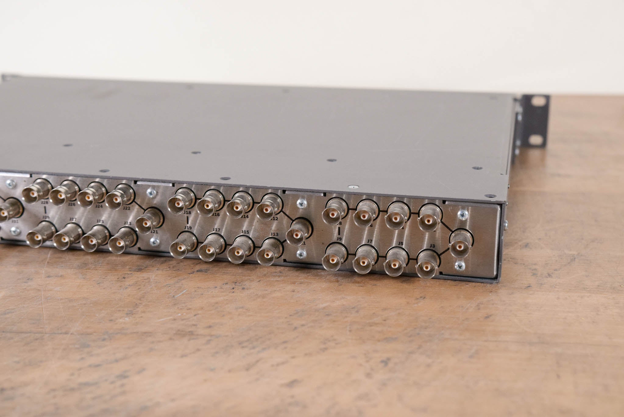 AJA FR1 R-Series 1RU Rackmount Frame with one RH10MD Card