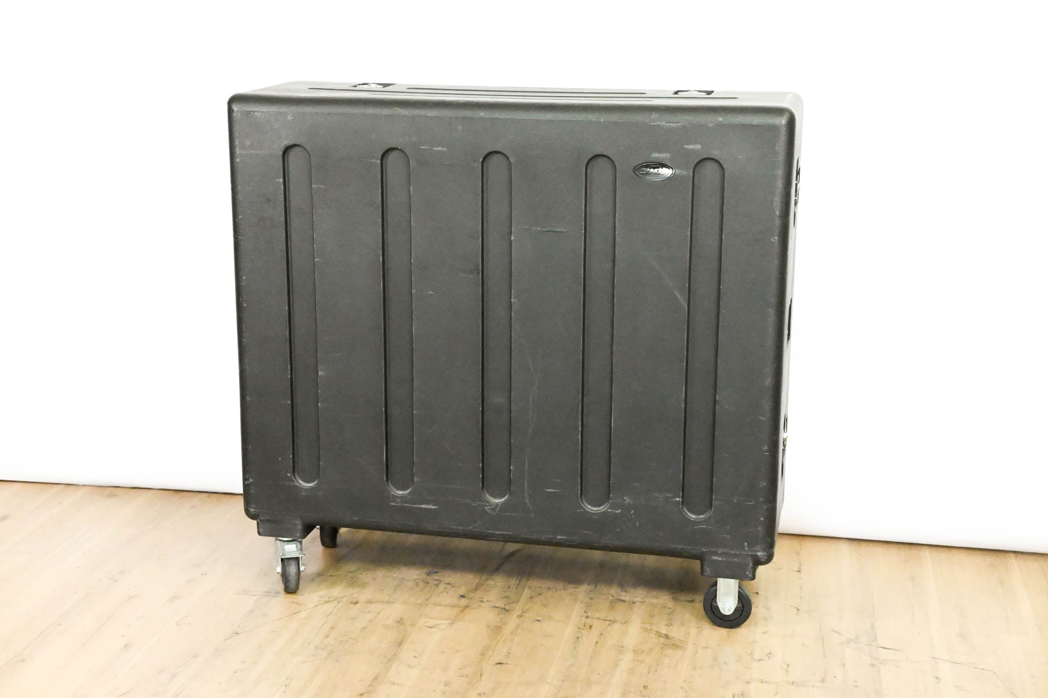 Yamaha TF5 32-Input Digital Mixing Console with Road Case
