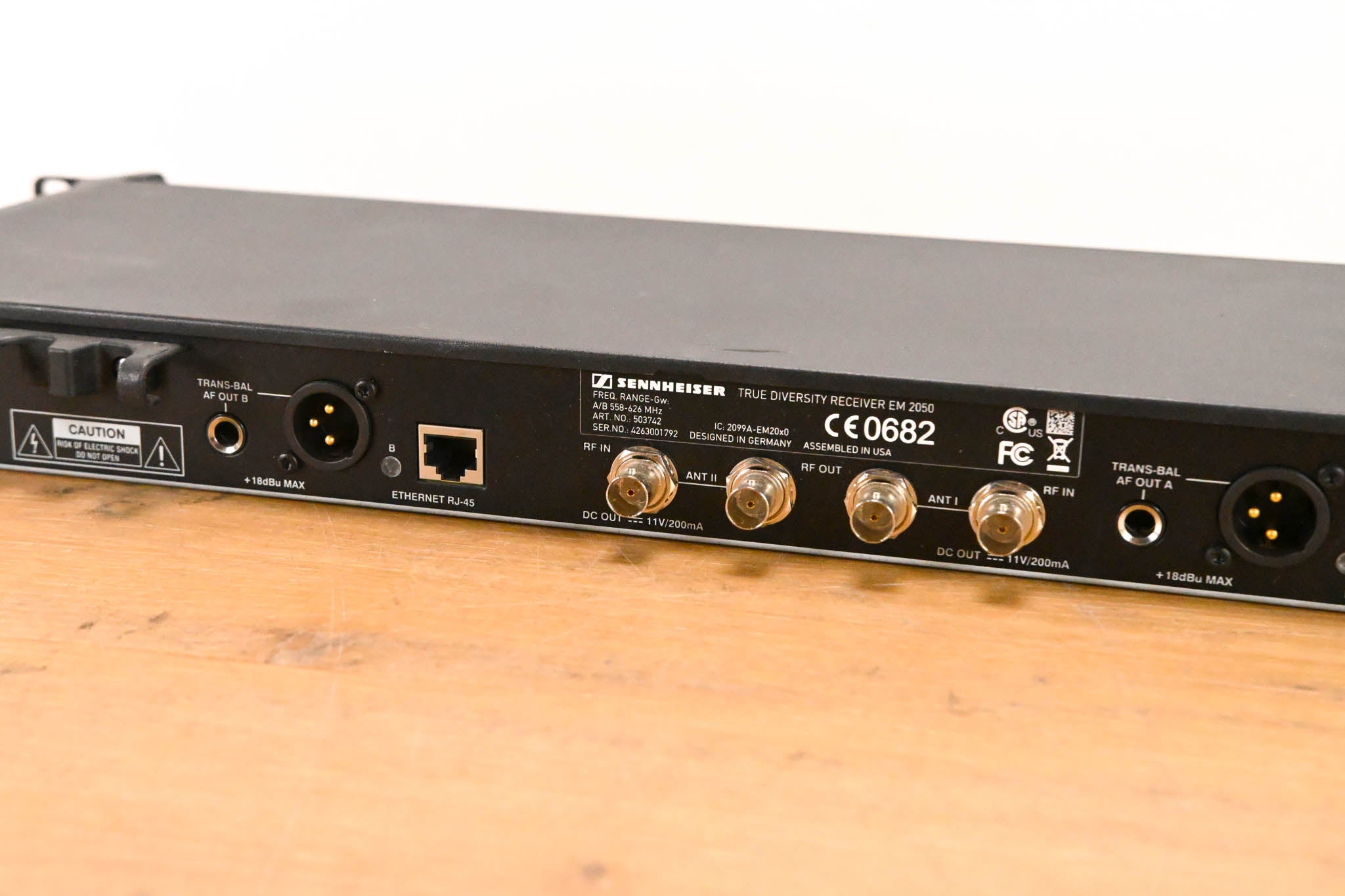 Sennheiser EM 2050 Wireless Receiver w/ Handheld - 558-626MHz NO CAPSULE