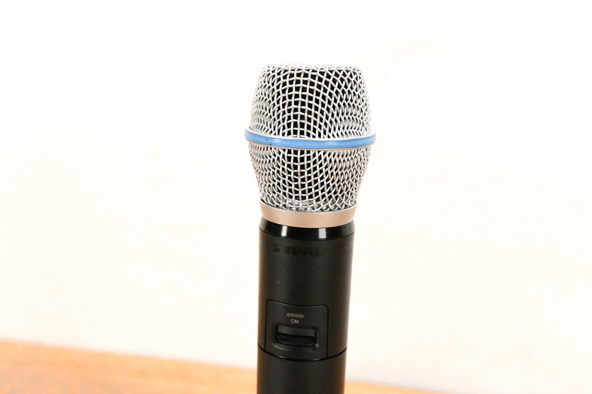 Shure GLXD2+/B87A Dual Band Handheld Wireless Transmitter - Z3 Band