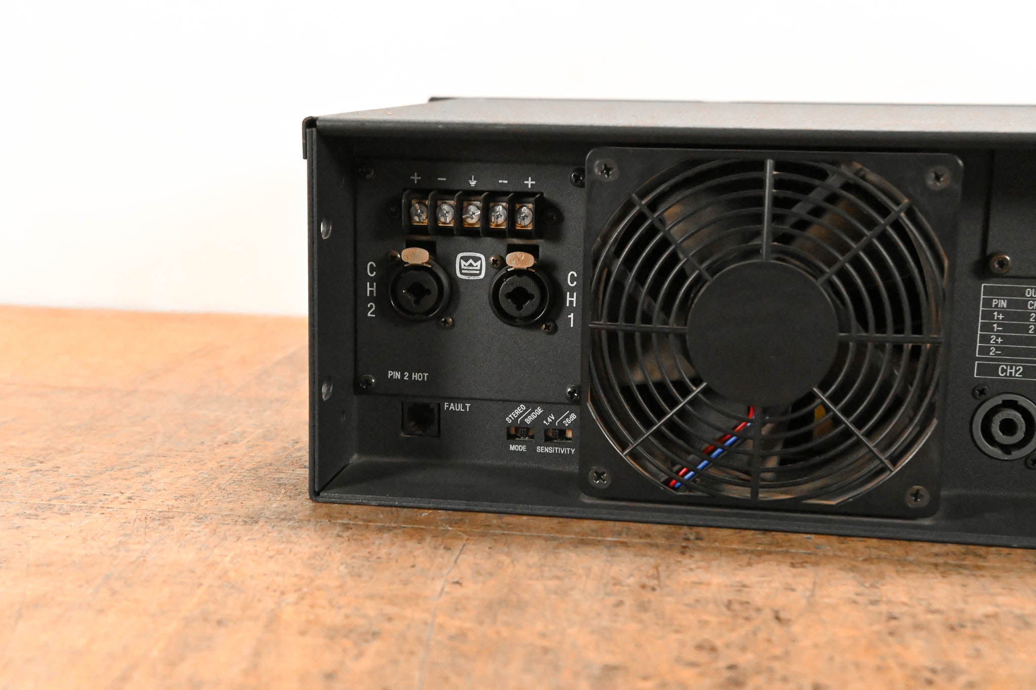Crown CE2000 2-Channel Power Amplifier