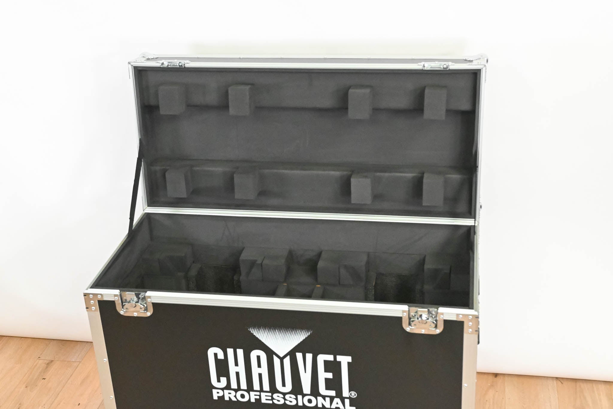 Chauvet Rogue R2X Spot and R3 Spot (2) Road Case