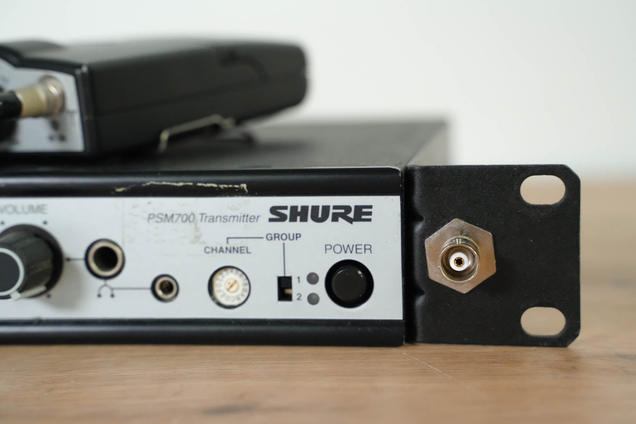 Shure PSM 700 Wireless In-Ear Monitoring System - H3 Band: 524-554 MHz