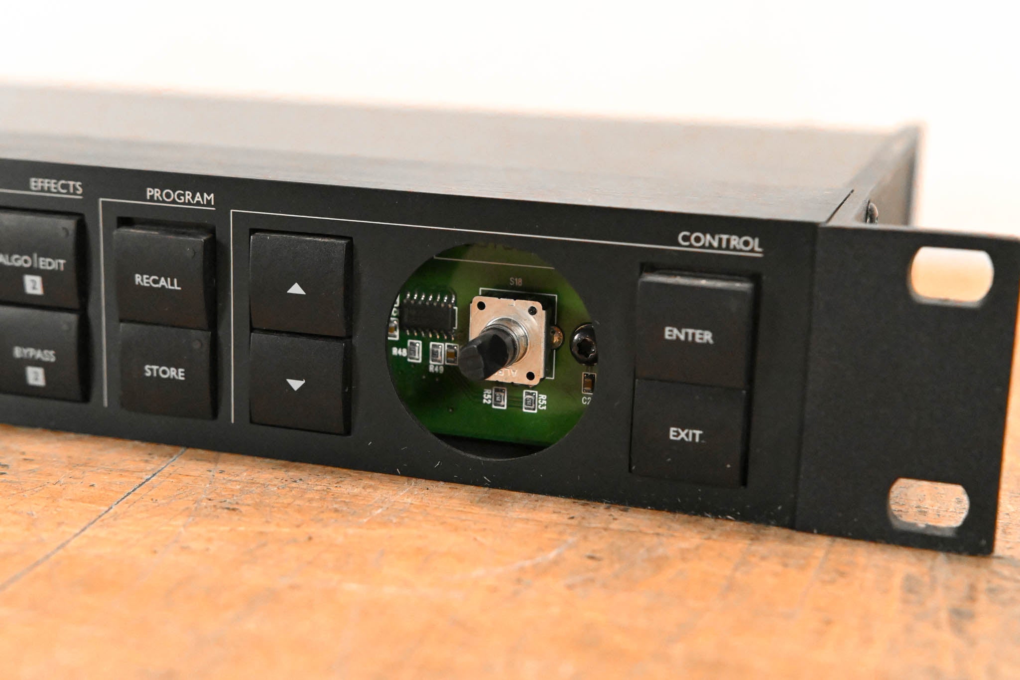 TC Electronic M-ONE XL Dual-Engine Effects Processor