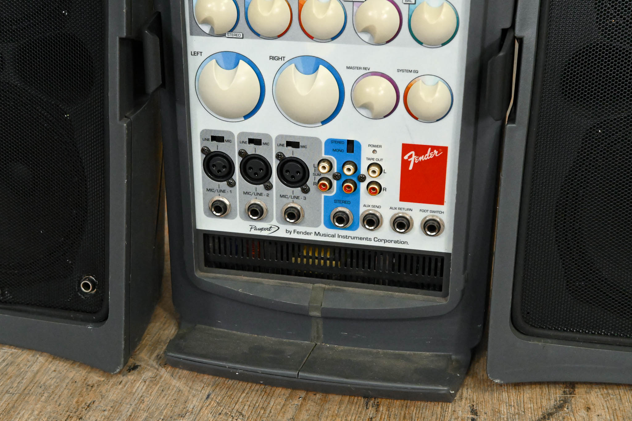Fender Passport P-150 Portable PA System