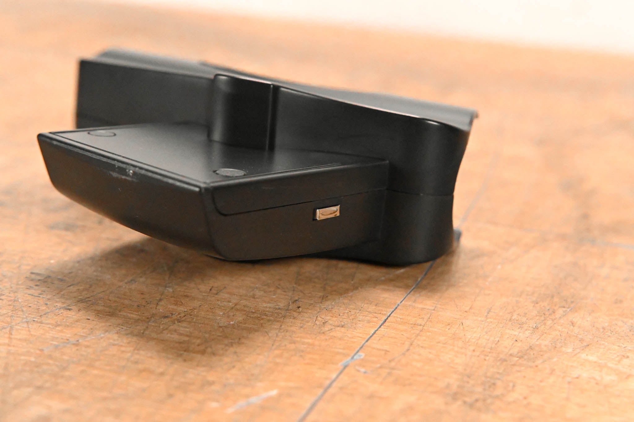 Sennheiser LA 2 Charging Adapter