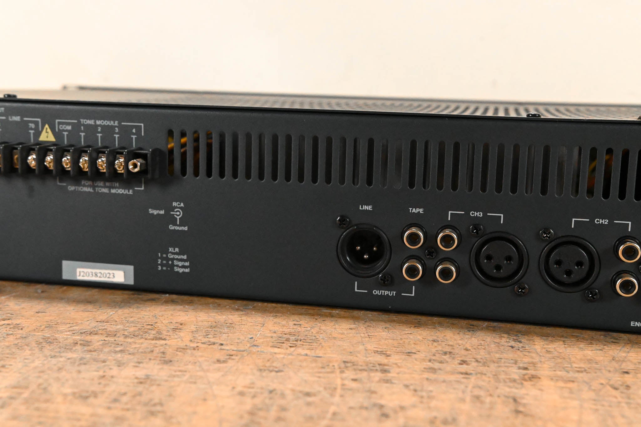Australian Monitor AMC 60 60-Watt 2RU Mixer-Amplifier